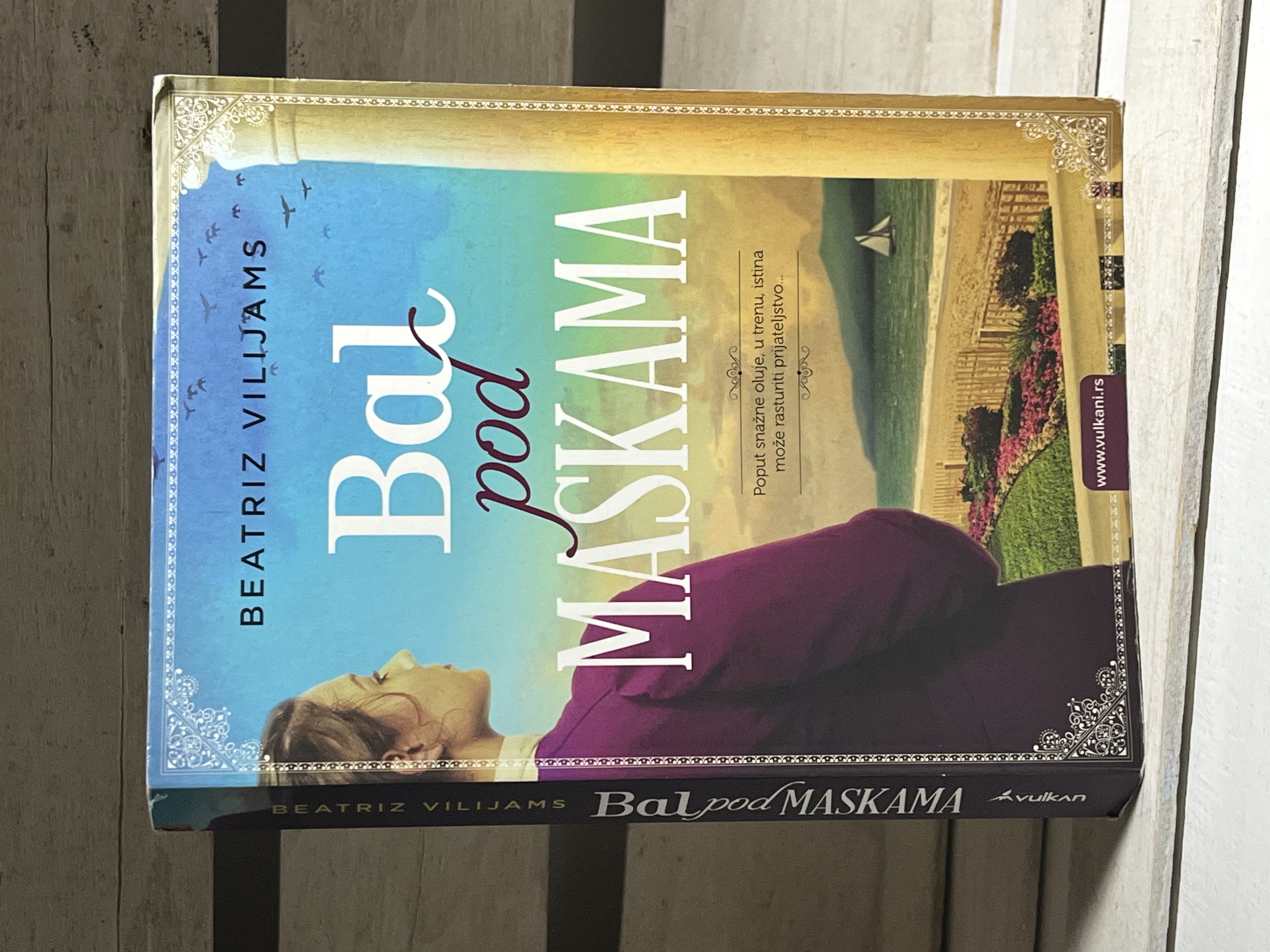 Bal pod maskama — Beatriz Vilijams