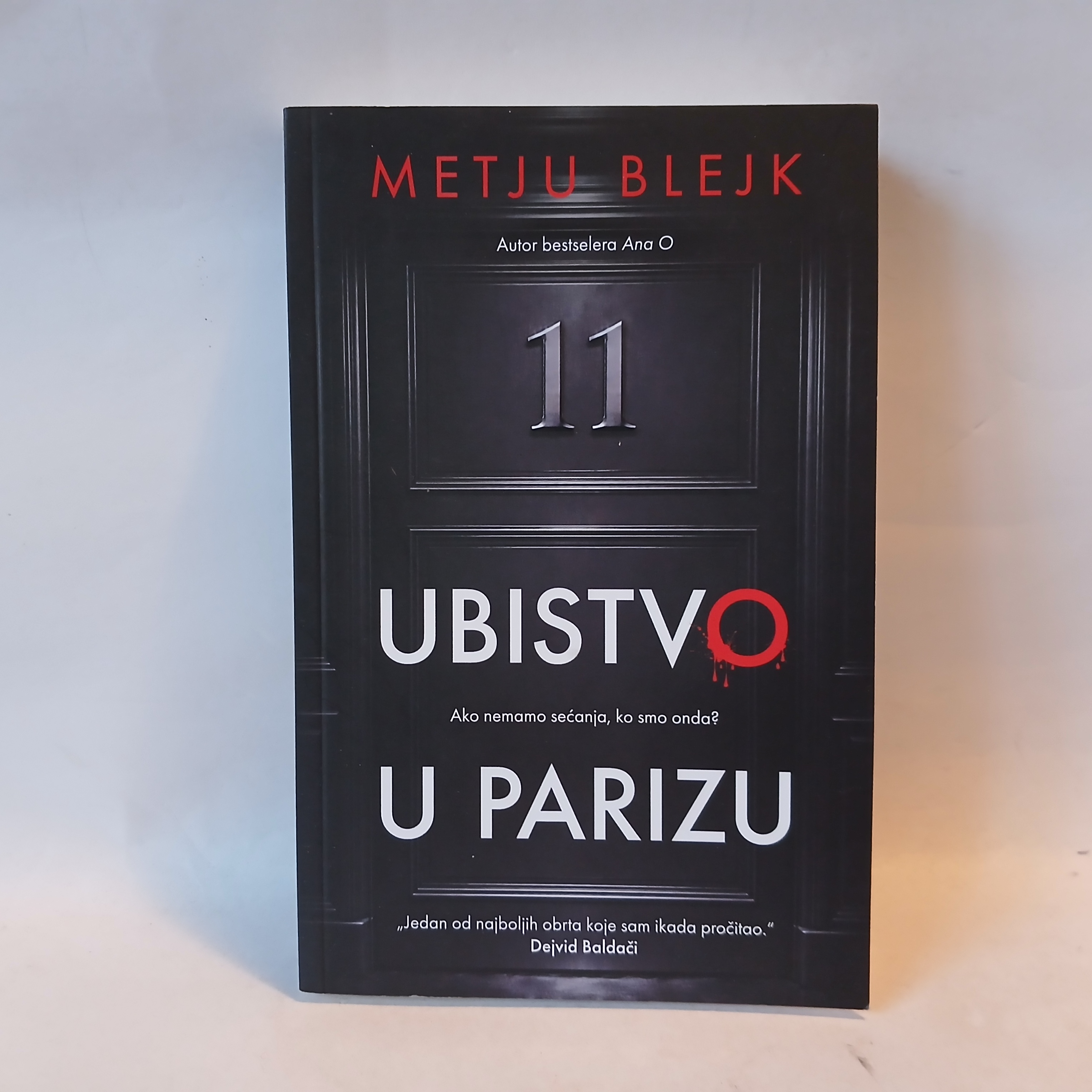 UBISTVO U PARIZU - Metju Blejk — Metju Blejk, polovna knjiga