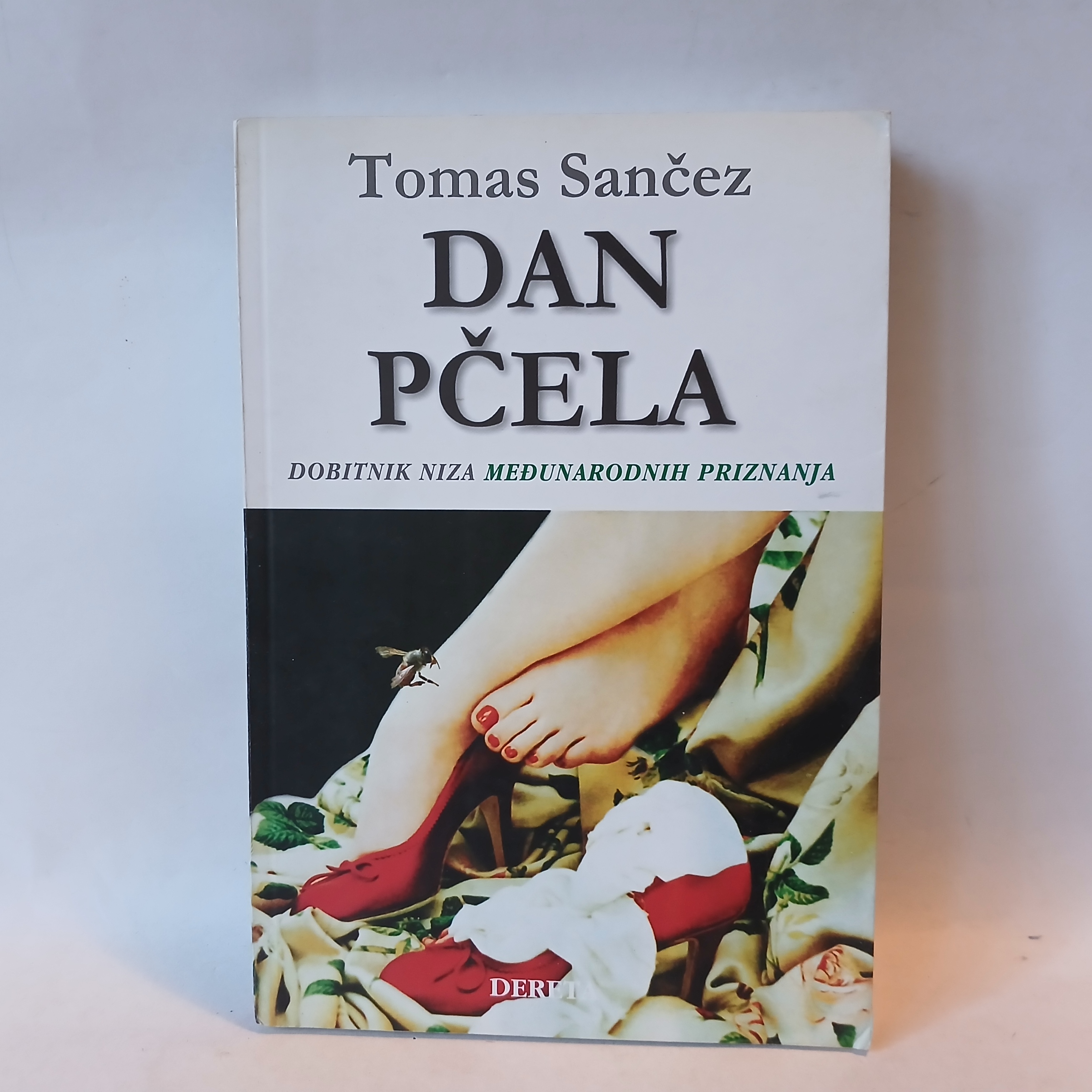 TOMAS SANČEZ - Dan pčela, knjiga — TOMAS SANČEZ, polovna knjiga