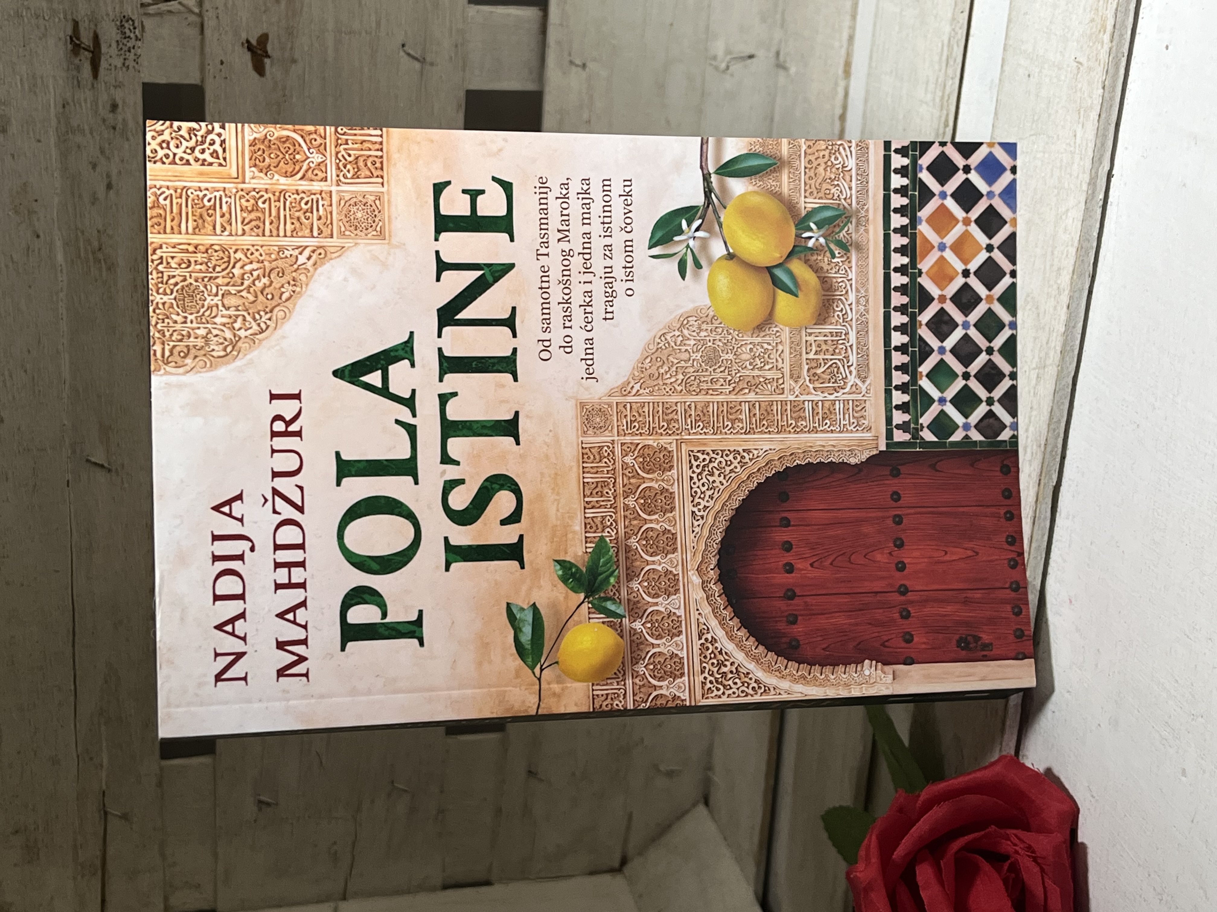 Pola istine Nadija Mahdžuri — Nadija Mahdžuri, polovna knjiga