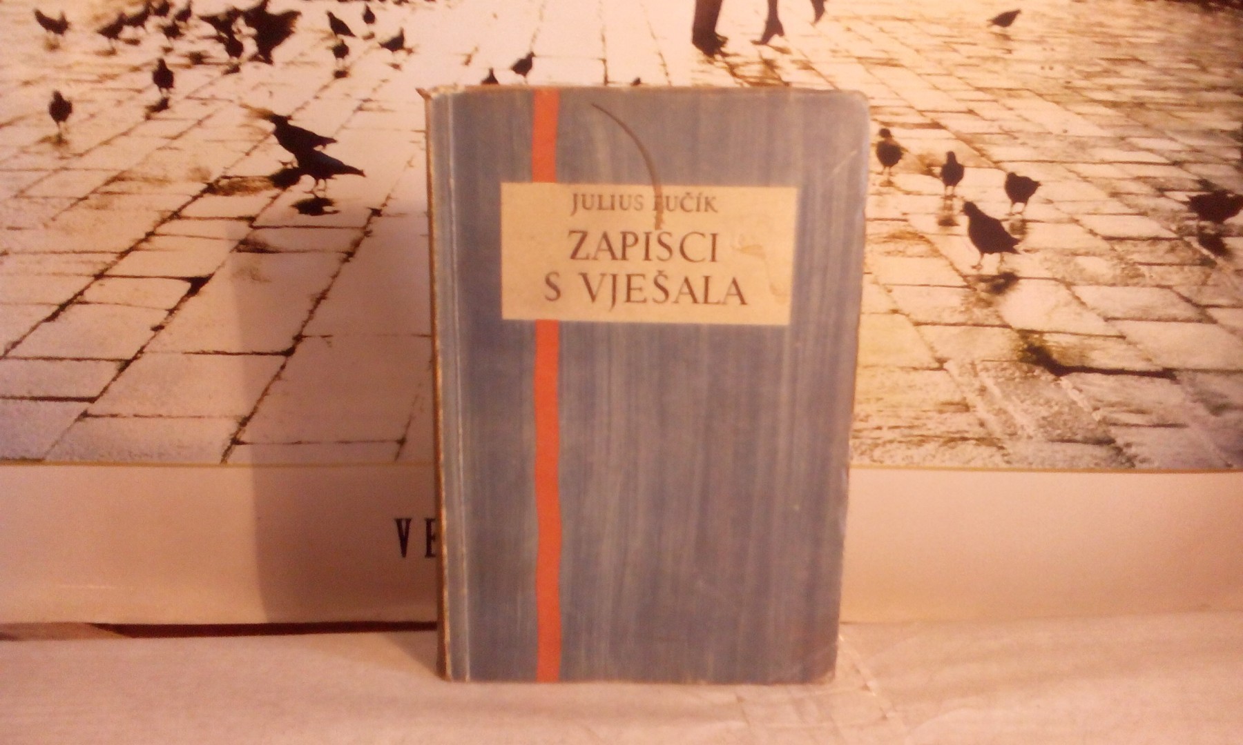ZAPISCI S VJEŠALA (Nakladni zavod, 1947) — Julius Fučik, antikvarna knjiga