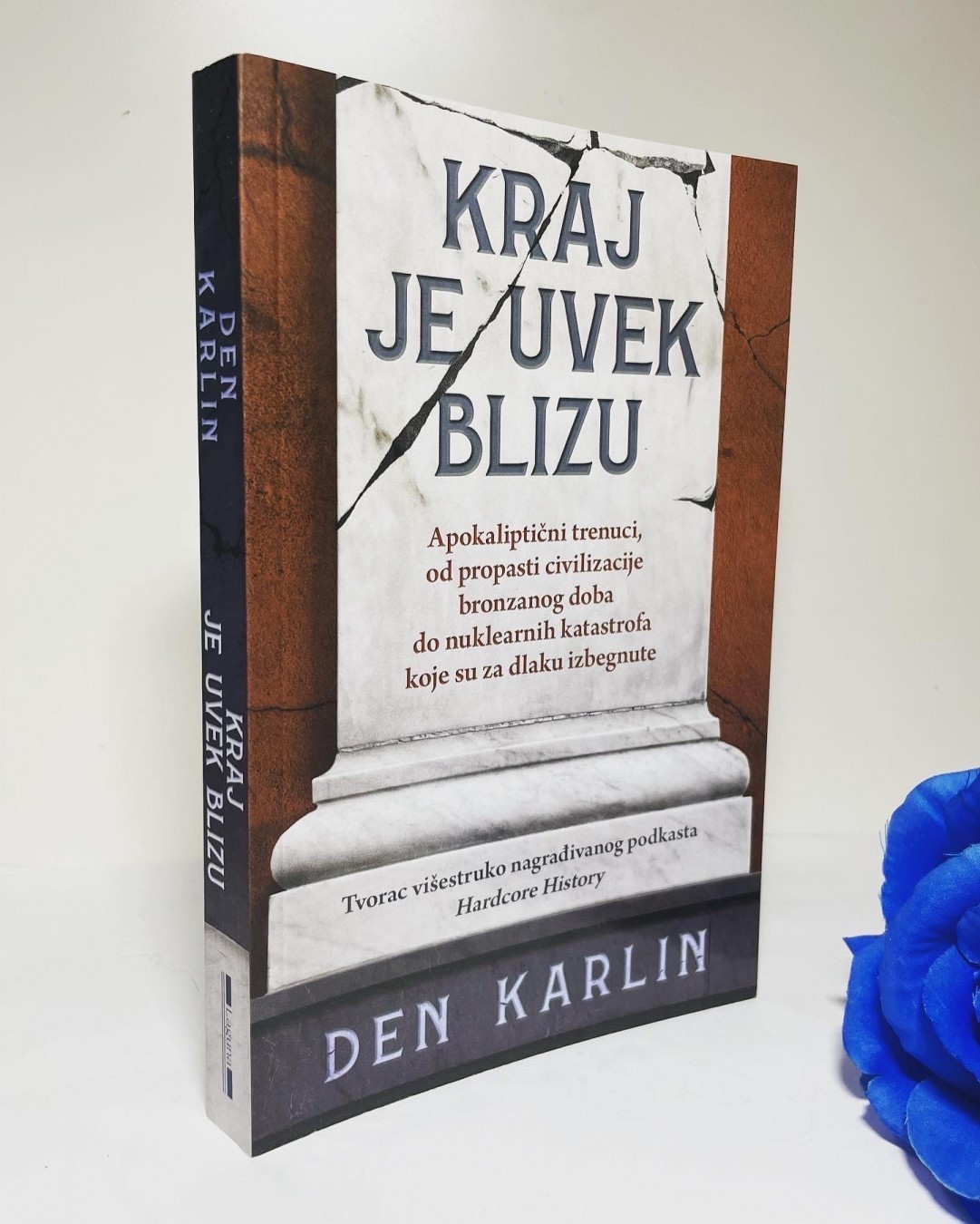Kraj je uvek blizu — Den Karlin