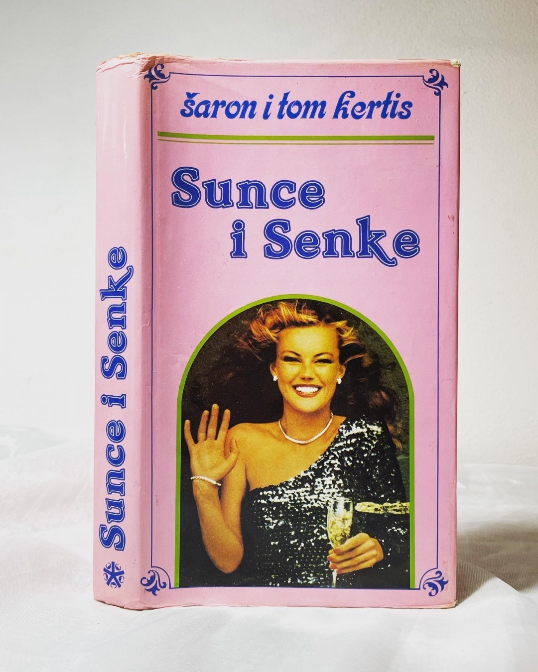 Sunce i senke — Šaron i Tom Kertis