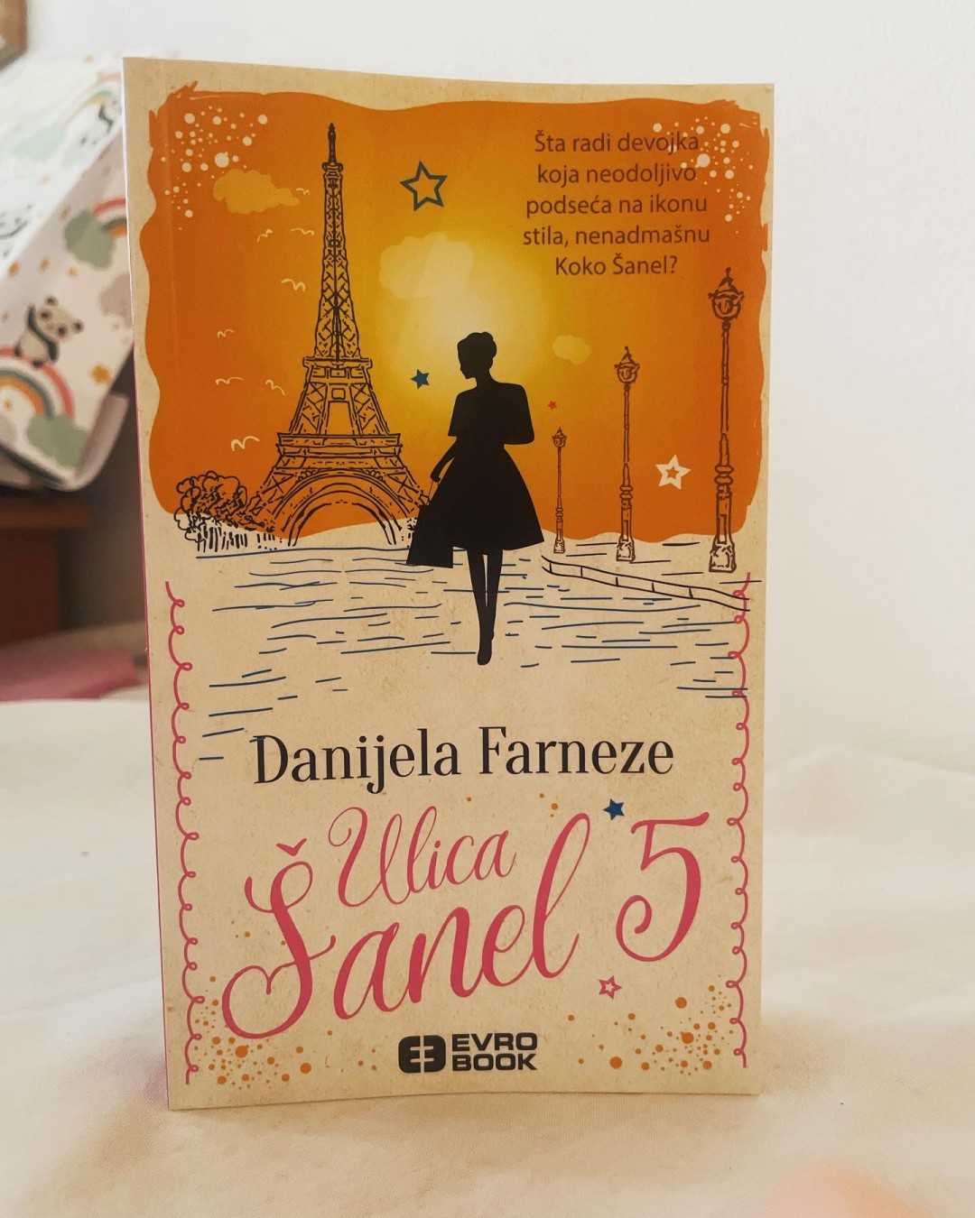 Ulica Šanel 5 — Danijela Farneze