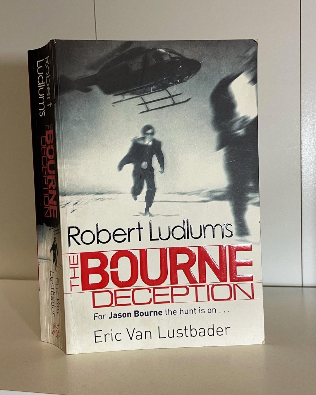 Robert Ludlum's The Bourne Objective — Eric Van Lustbader