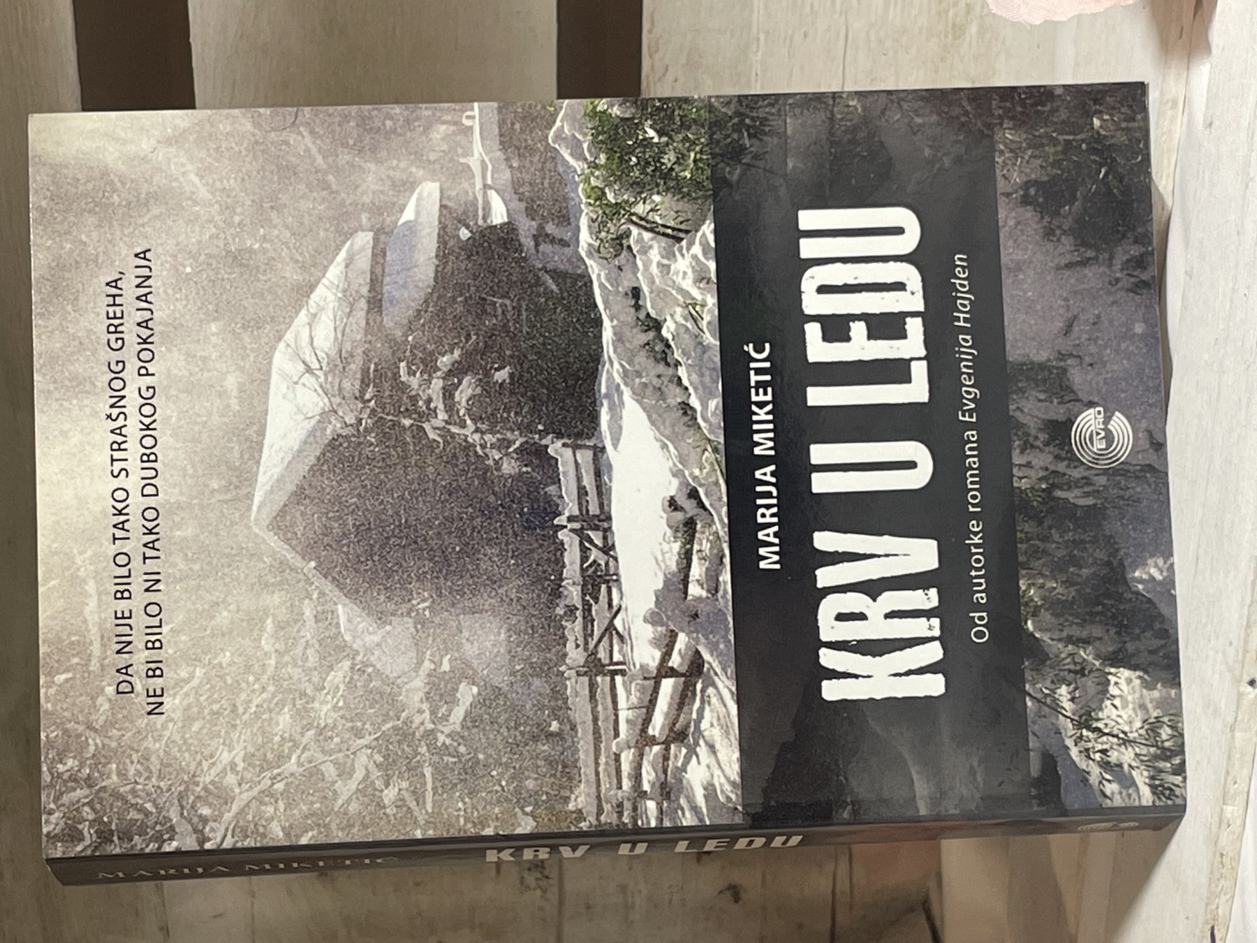 Krv u ledu — Marija Miketić