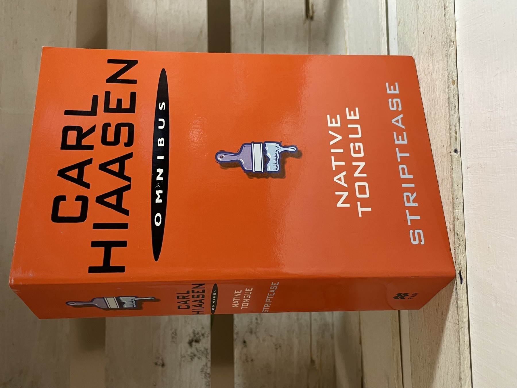 Striptease / Native Tongue — Carl Hiaasen