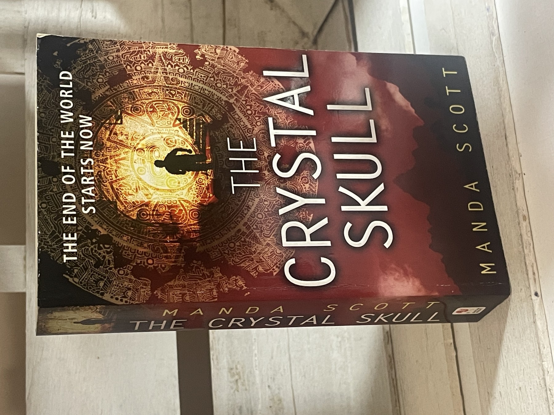 The Crystal Skull — Manda Scott