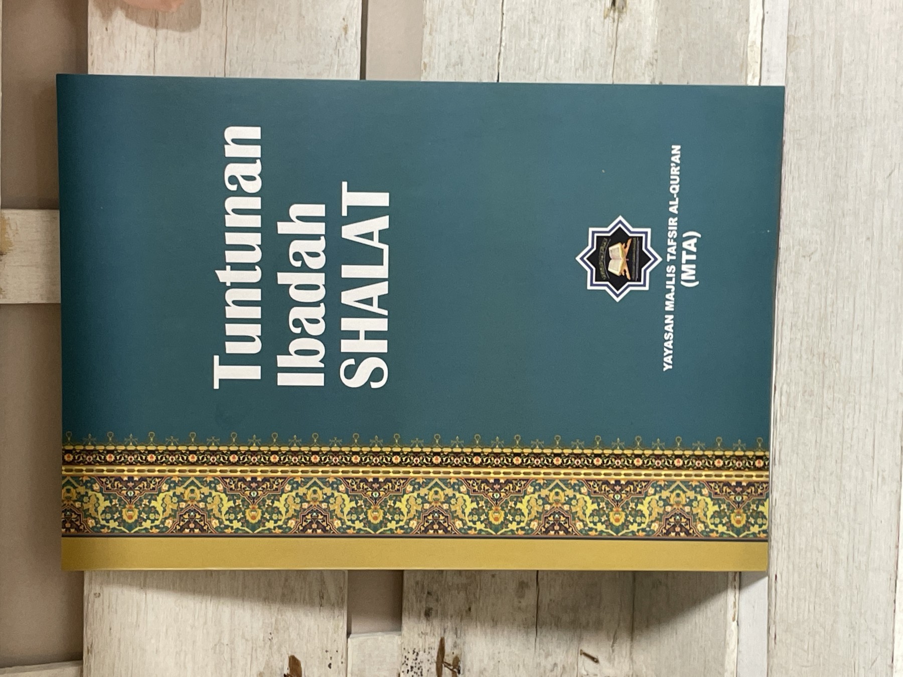 Tuntunan Ibadah Shalat — vodič za molitvu