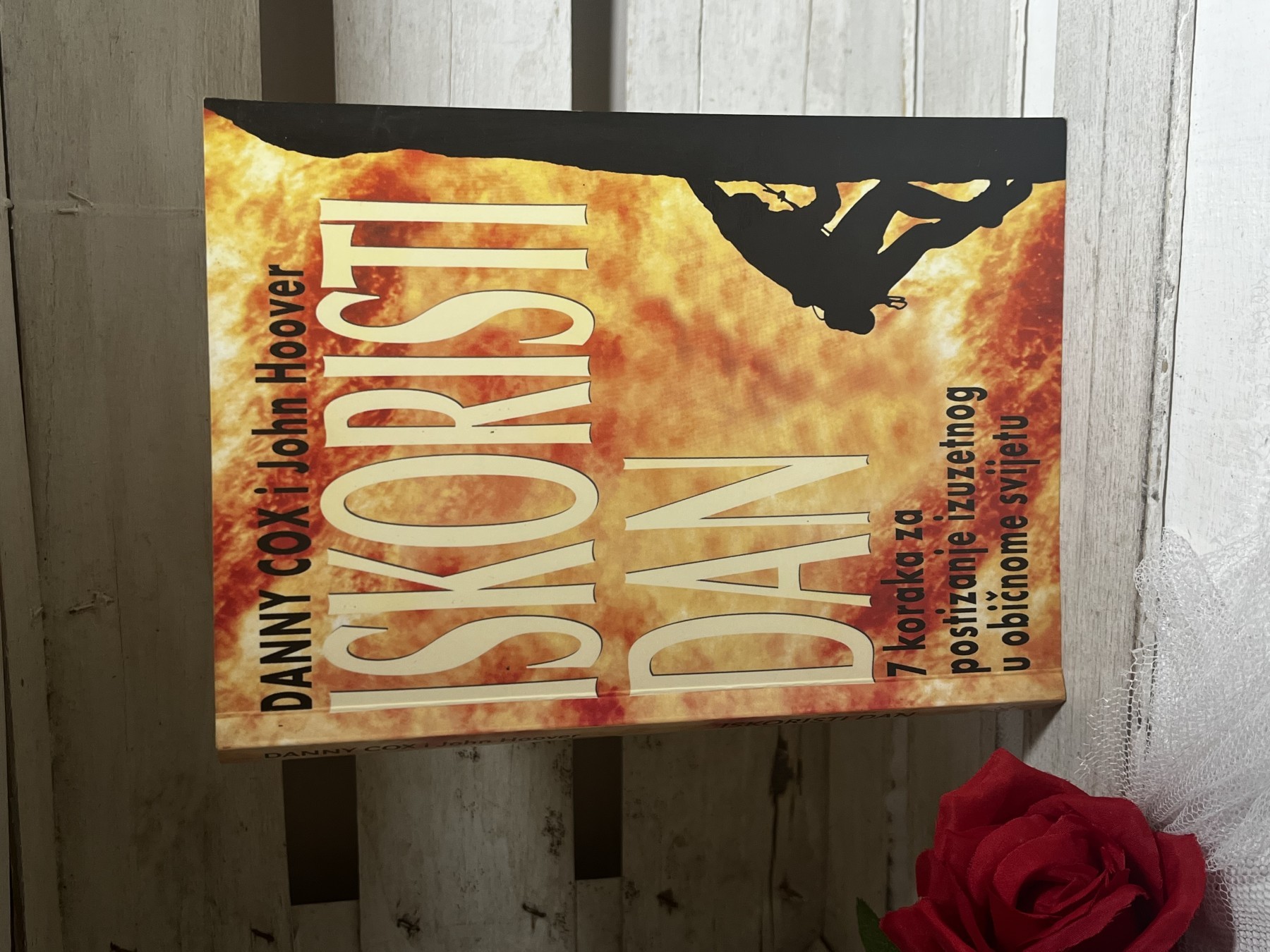 Iskoristi dan — Deni Koks i Džon Huver