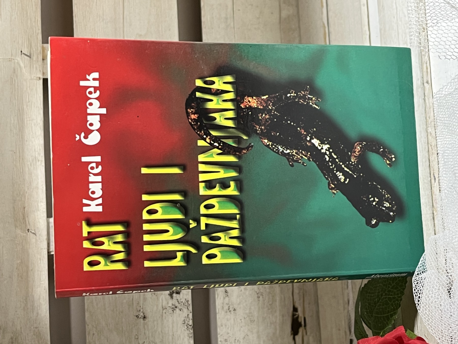 Rat ljudi i daždevnjaka — Karel Čapek