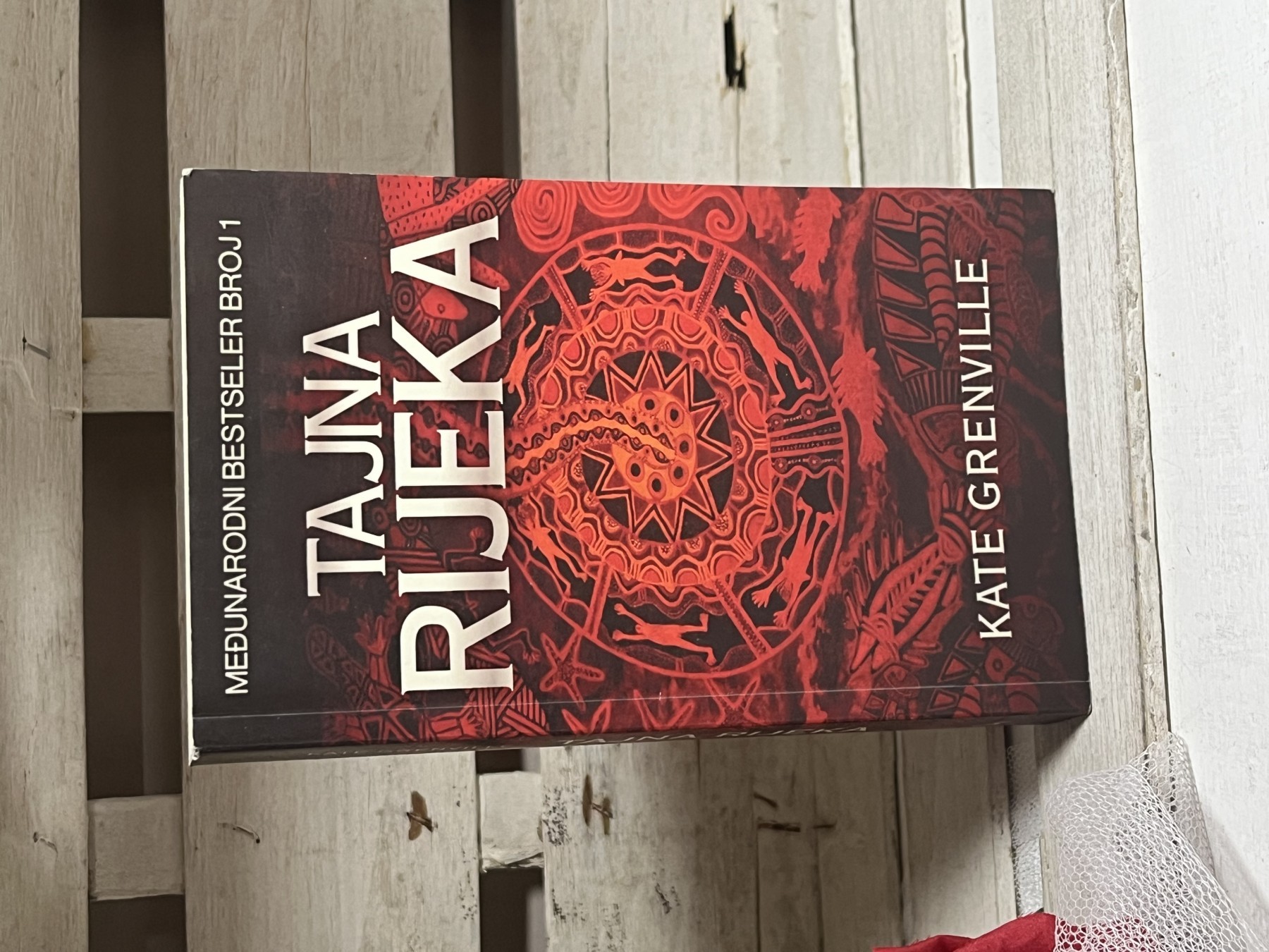 Tajna rijeka — Kejt Grenvil
