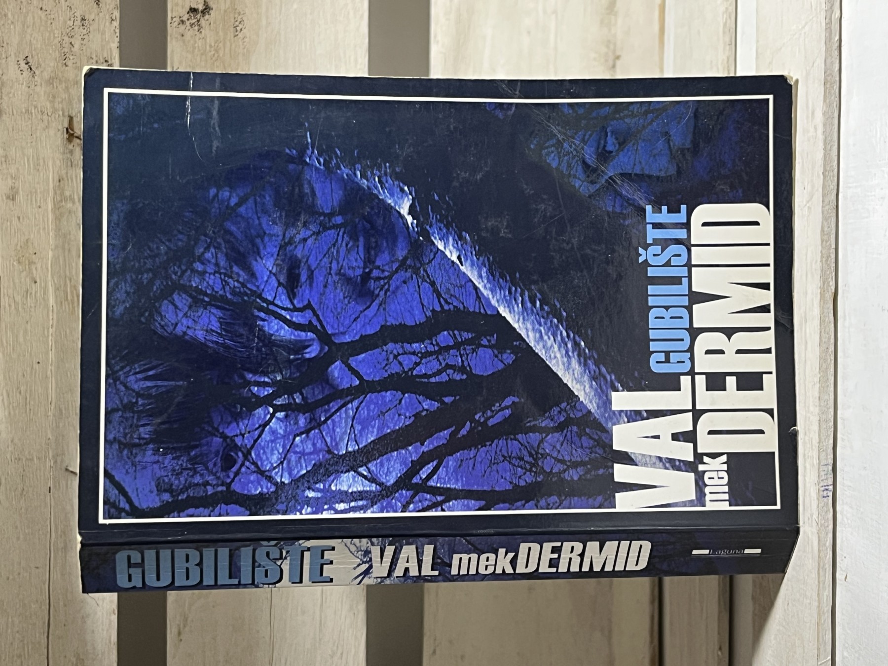 Gubilište — Val Mekdermid