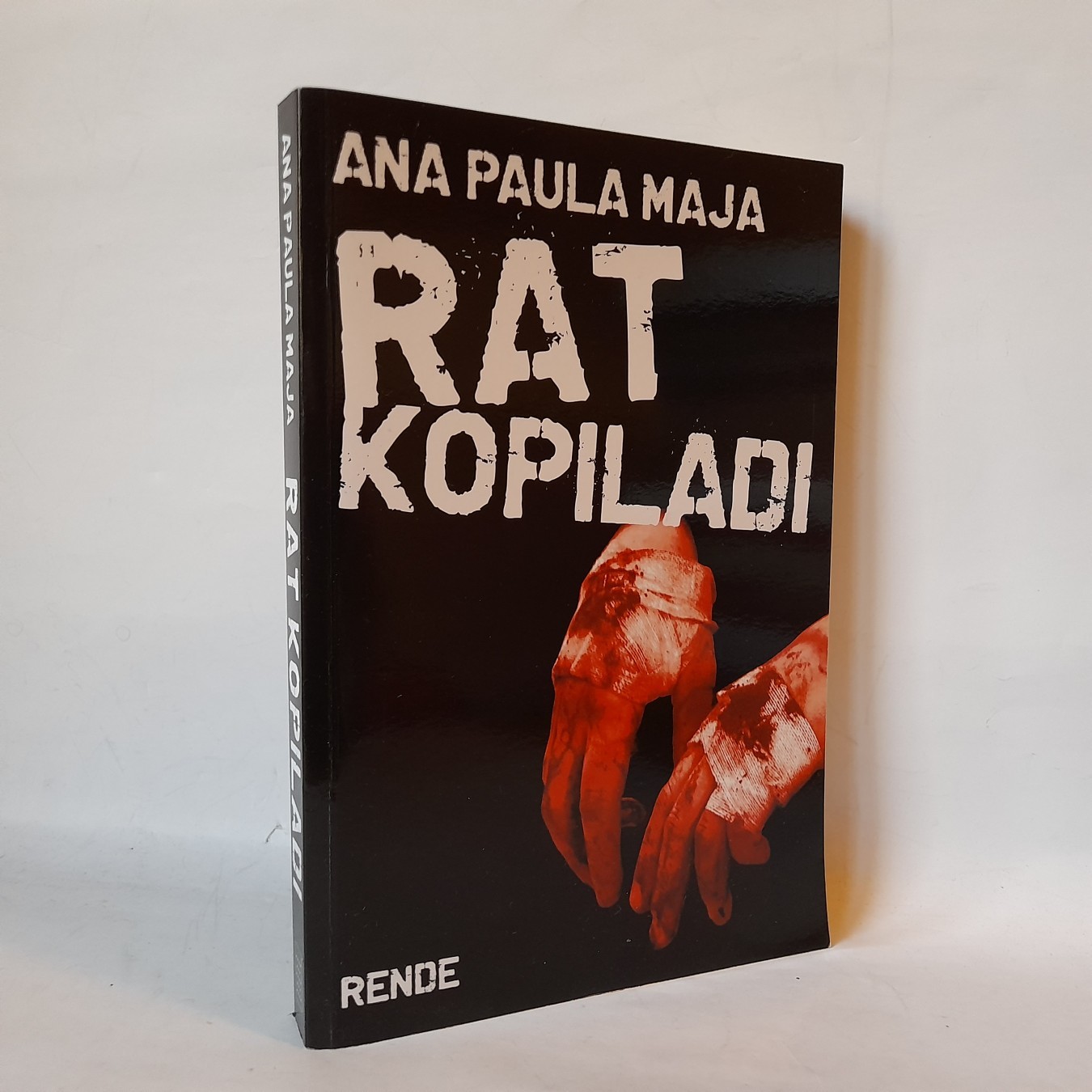 Rat kopiladi — Ana Paula Maja
