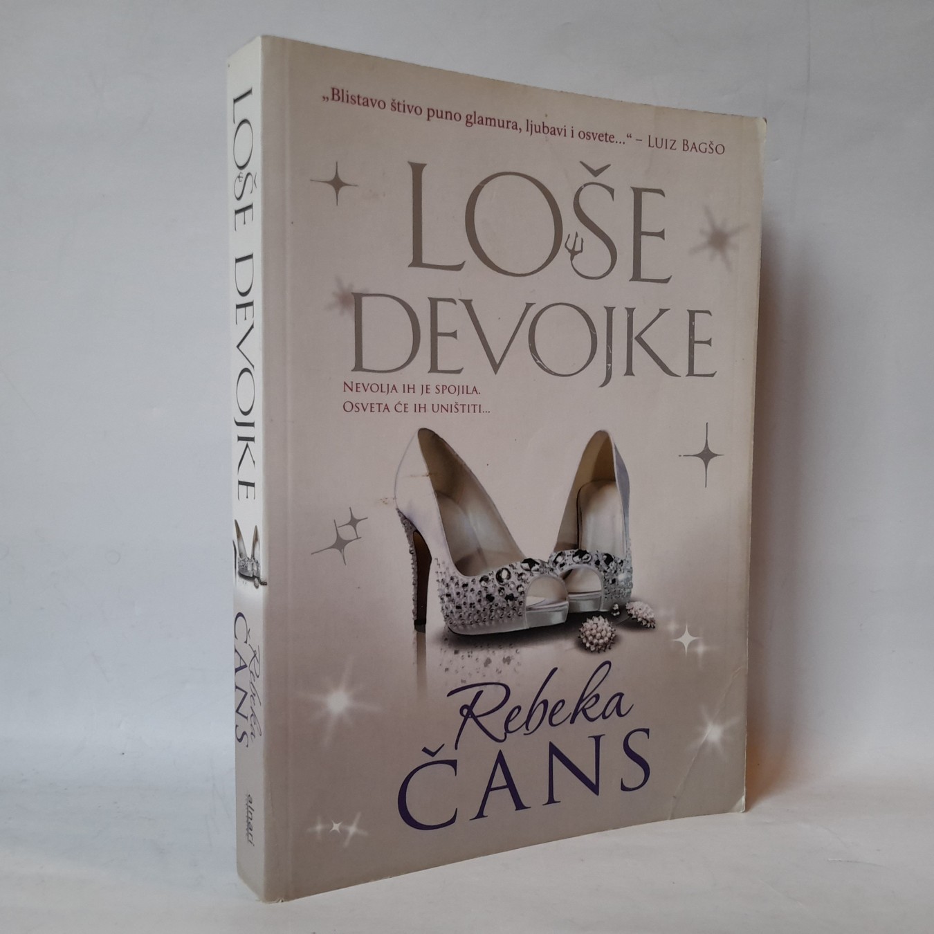 Loše devojke — Rebeka Čans