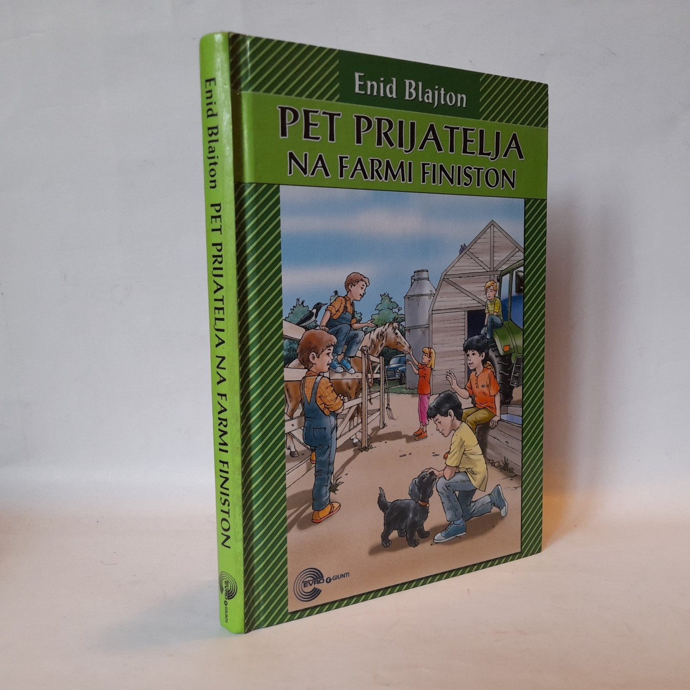 Pet prijatelja na farmi Finiston — Inid Blajton