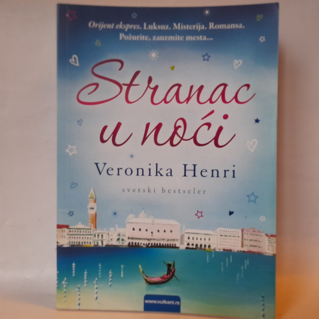 Stranac u noći — Veronika Henri