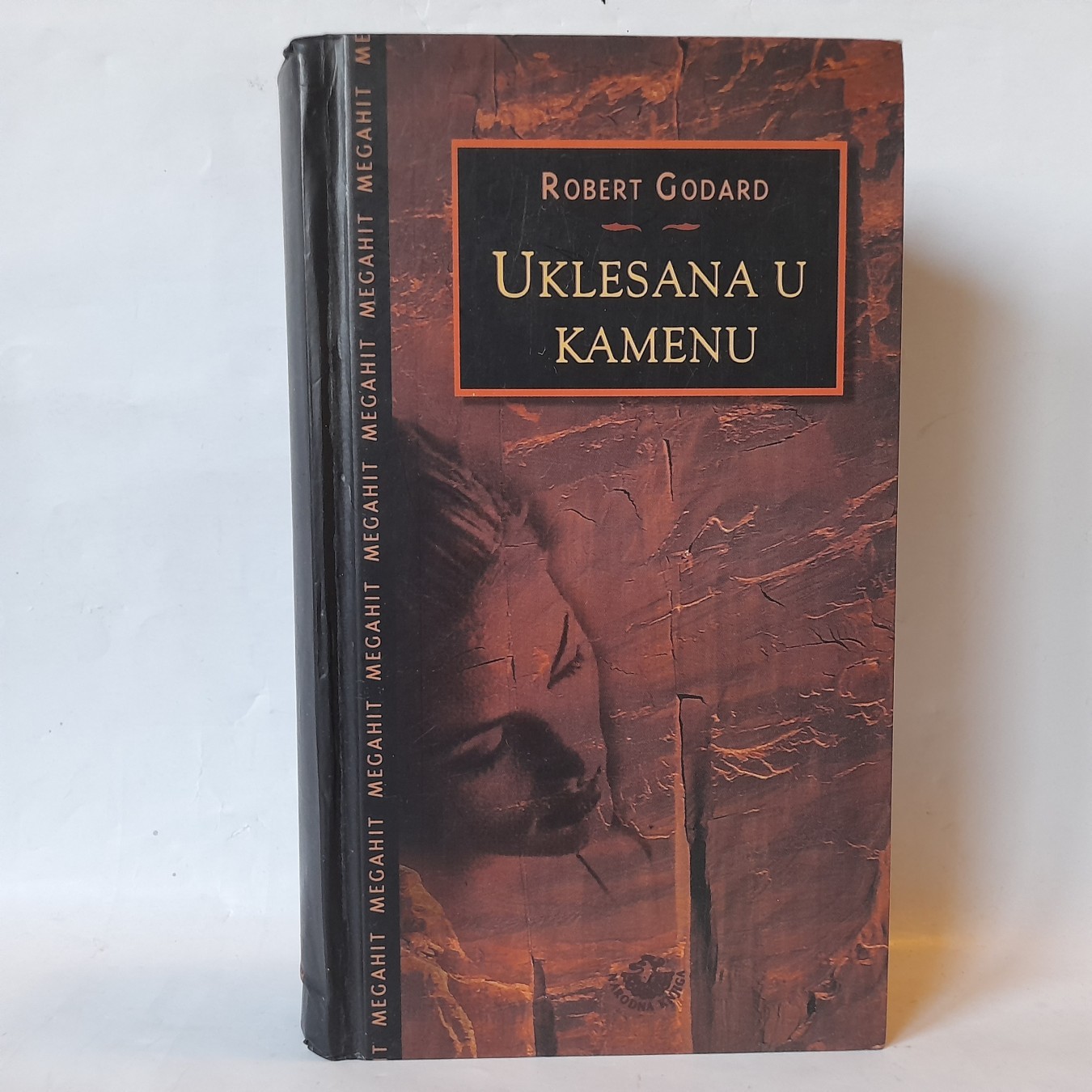Uklesana u kamenu — Robert Godard