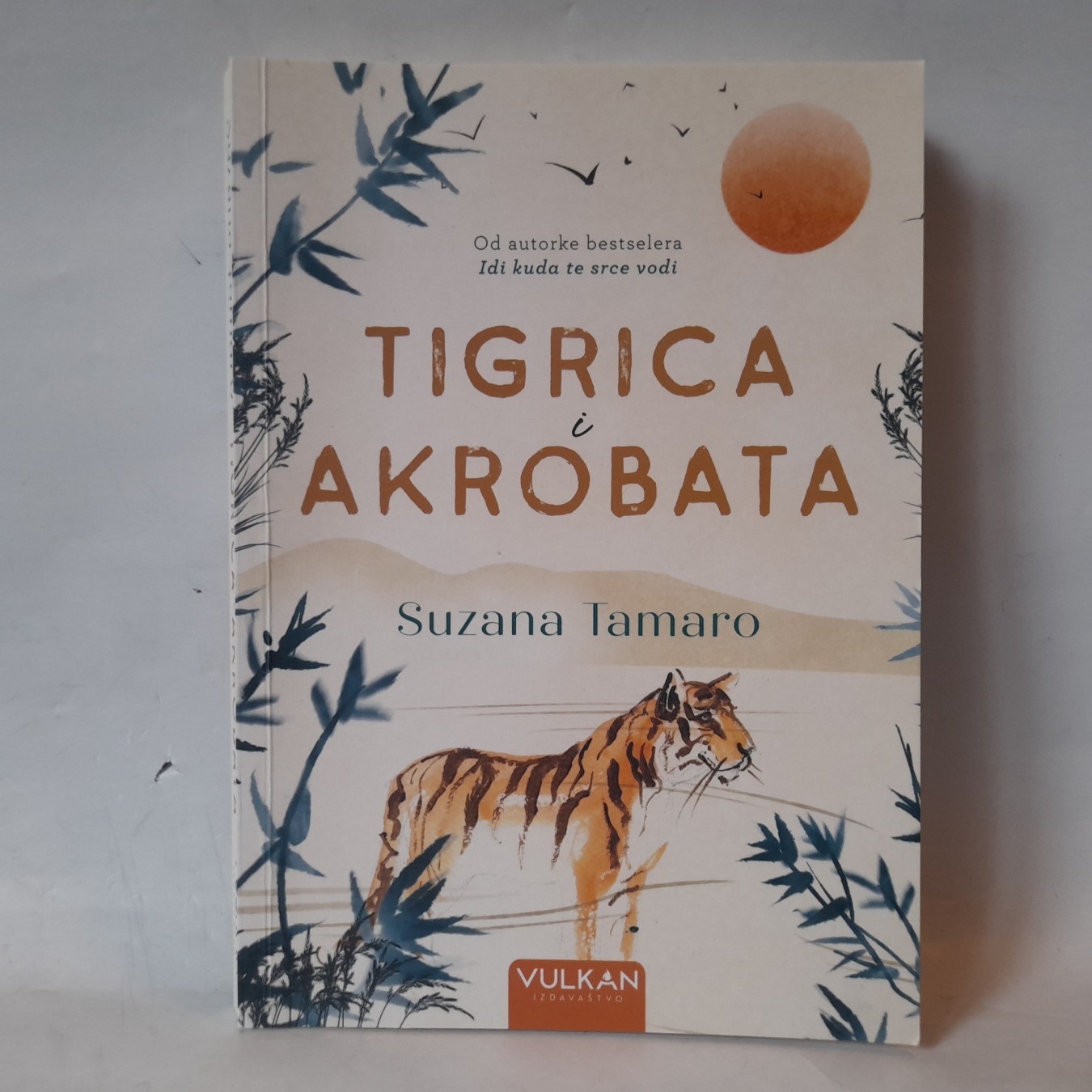 Tigrica i akrobata — Suzana Tamaro