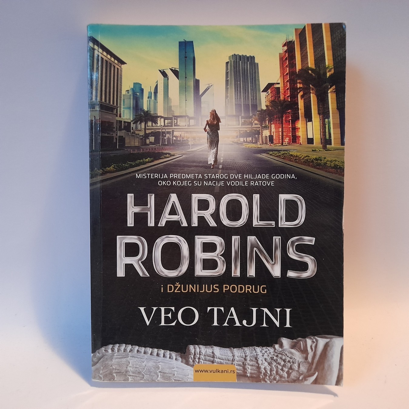 Veo tajni — Harold Robins, Džunijus Podrug