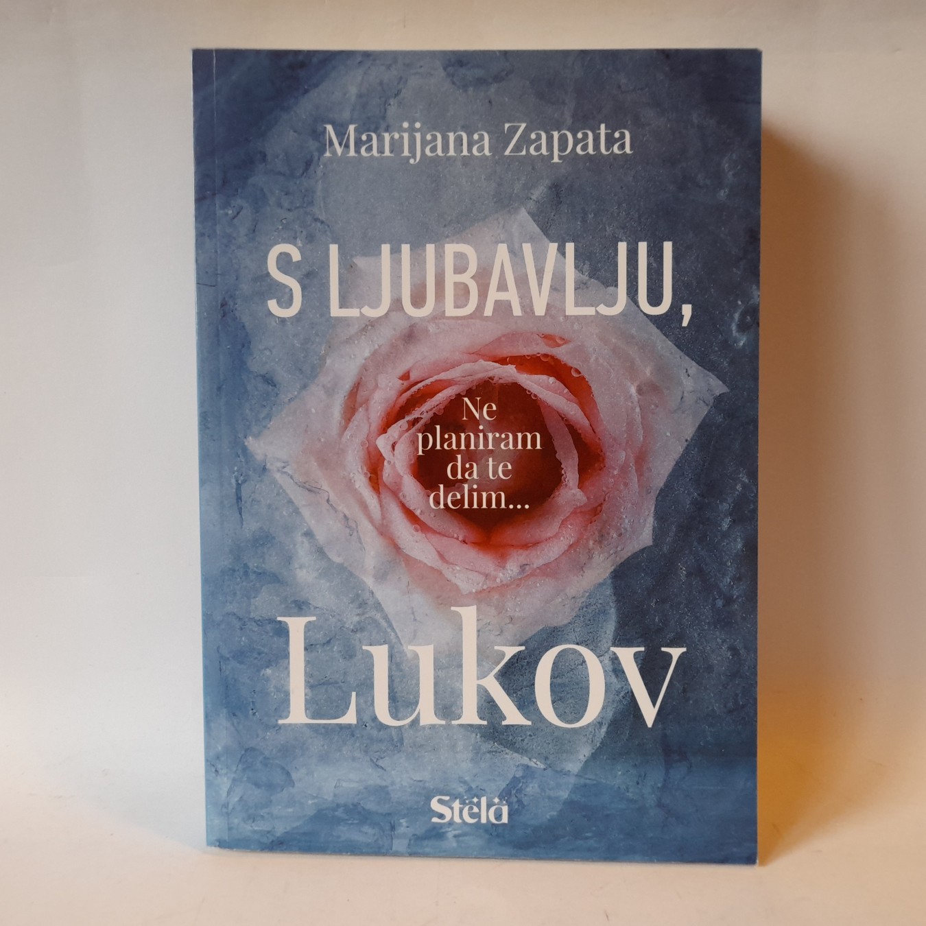 S ljubavlju, Lukov — Marijana Zapata