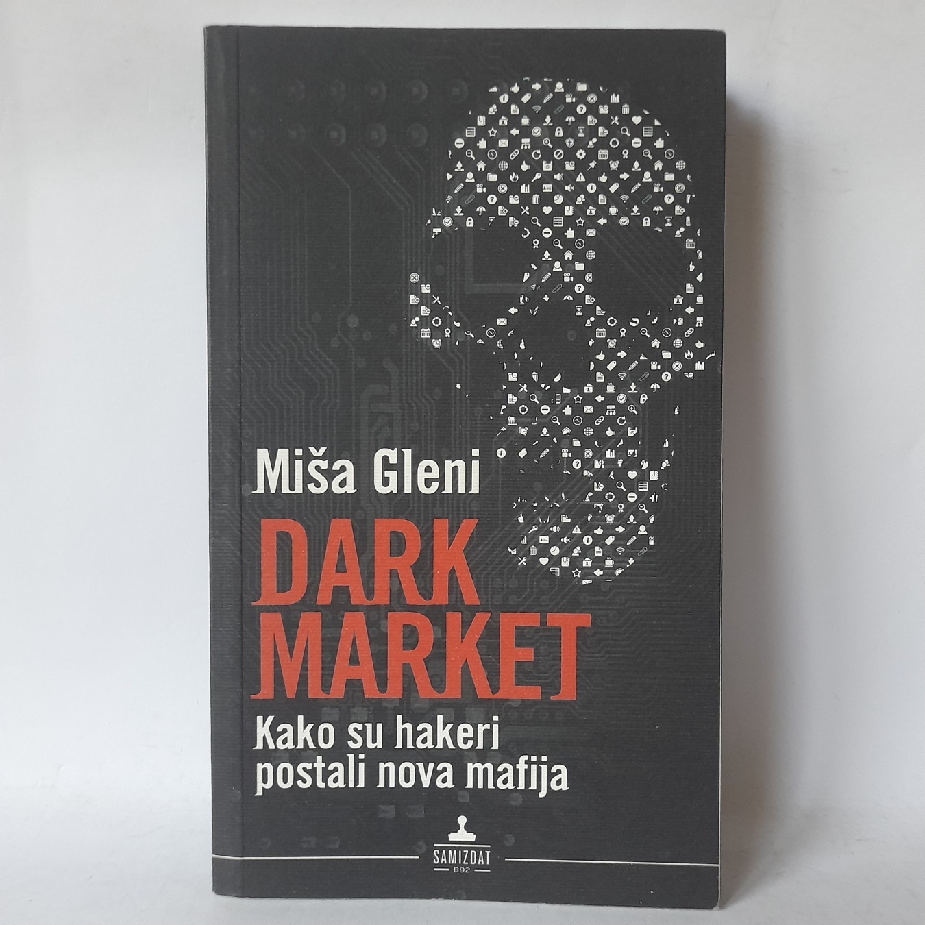 Dark Market — Miša Gleni