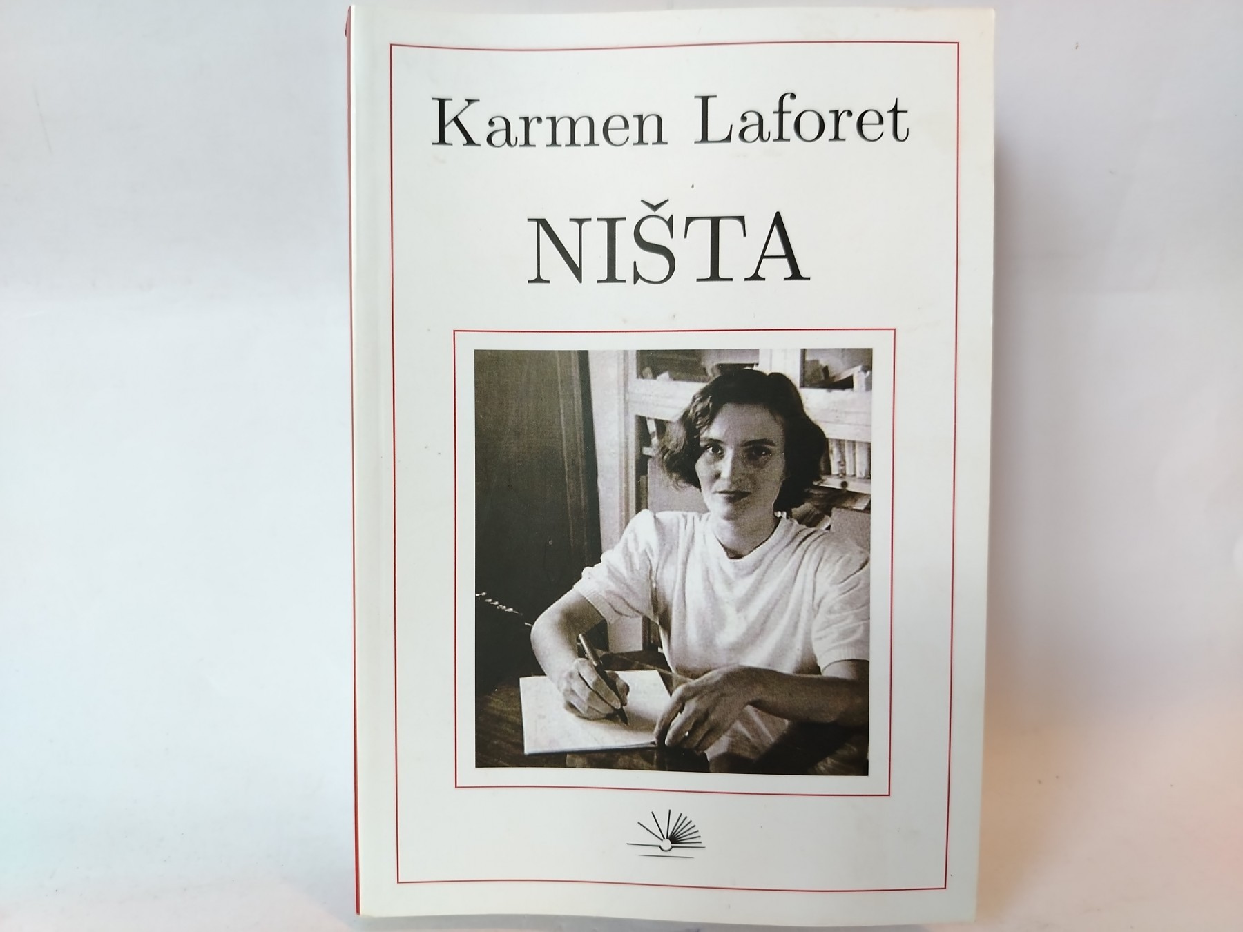 Ništa — Karmen Laforet