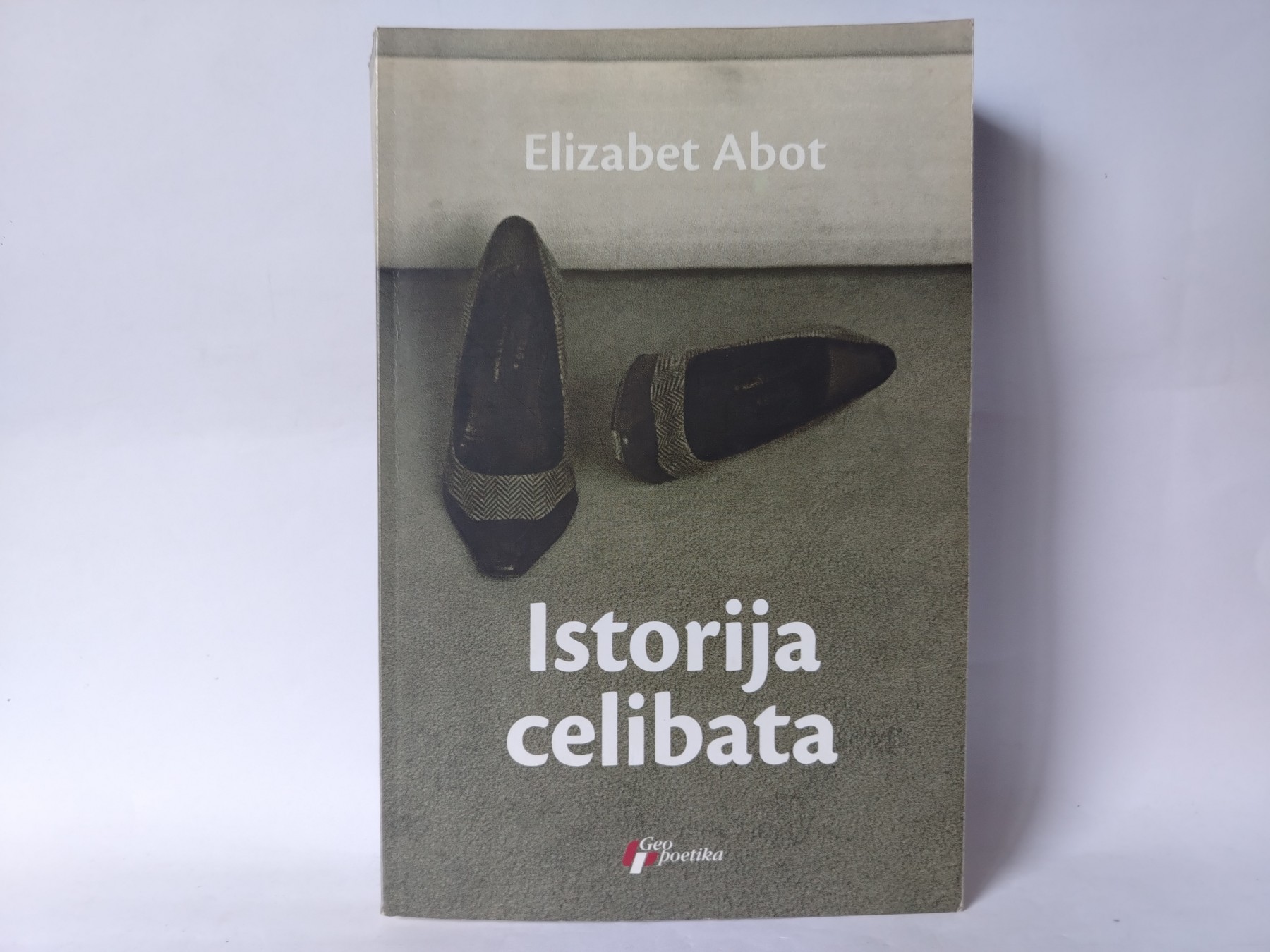 Istorija celibata — Elizabet Abot