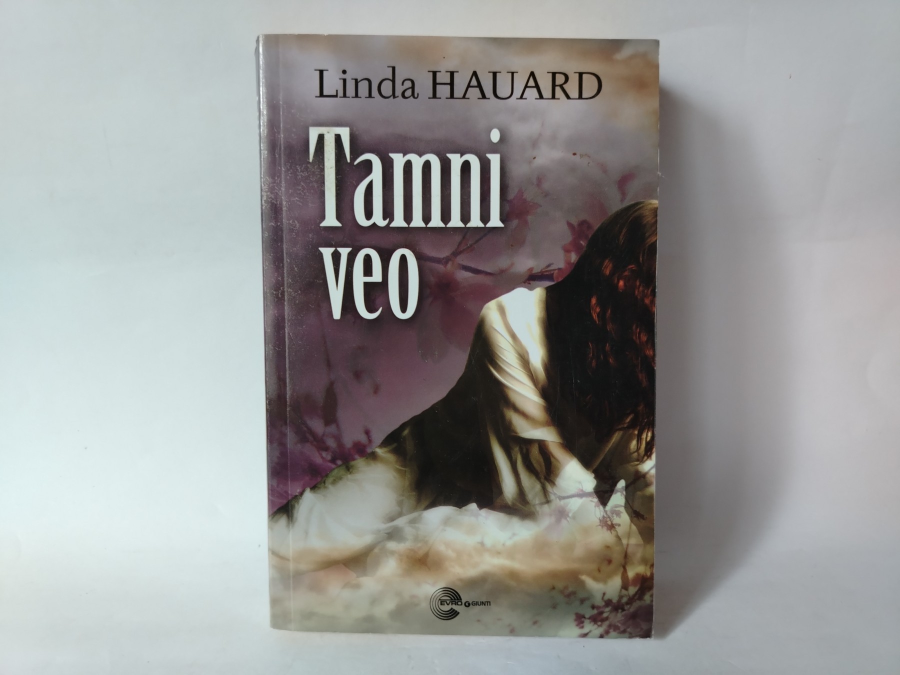 Tamni veo — Linda Hauard