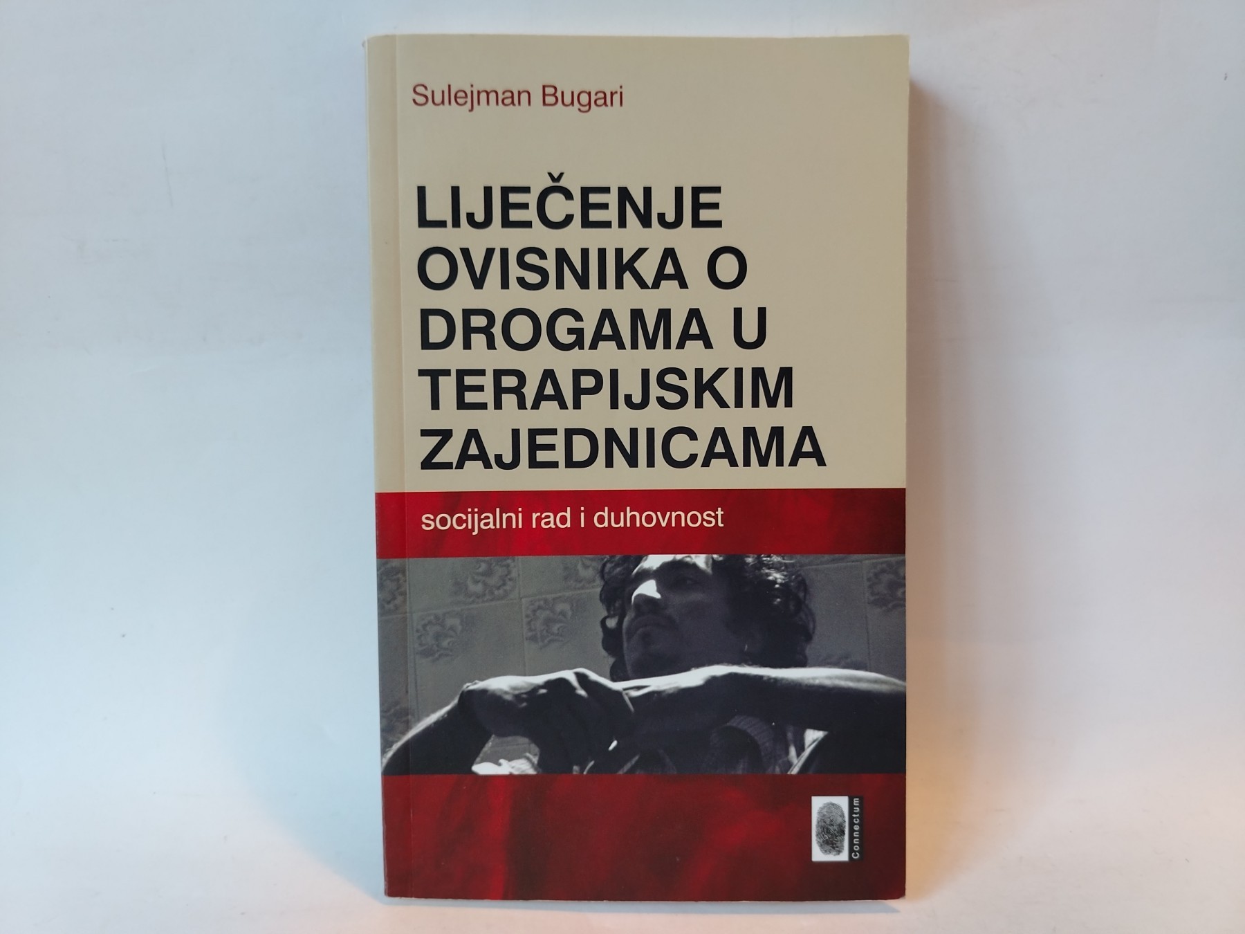 Liječenje ovisnika o drogama u terapijskim zajednicama — Grupa autora