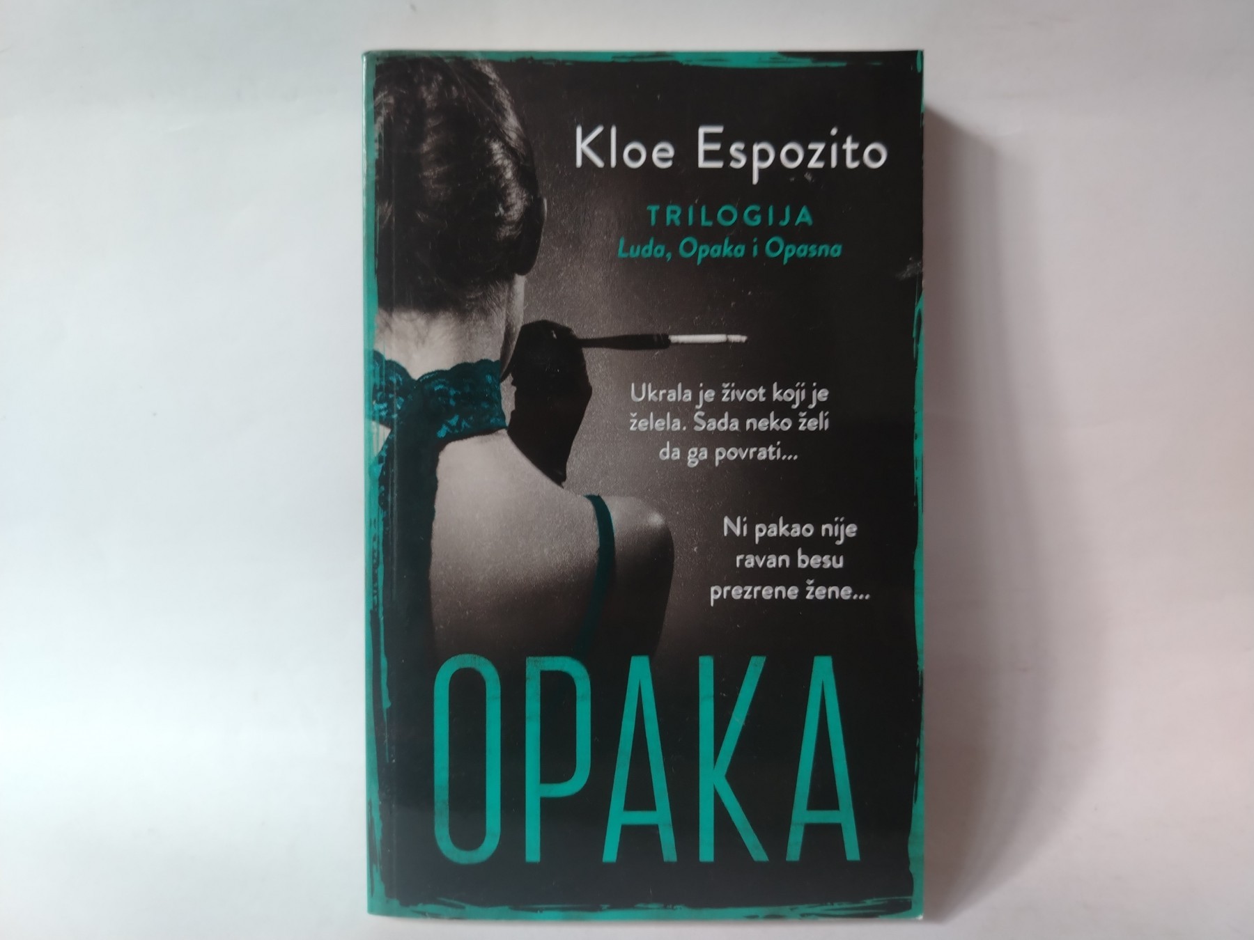 Opaka — Kloe Espozito