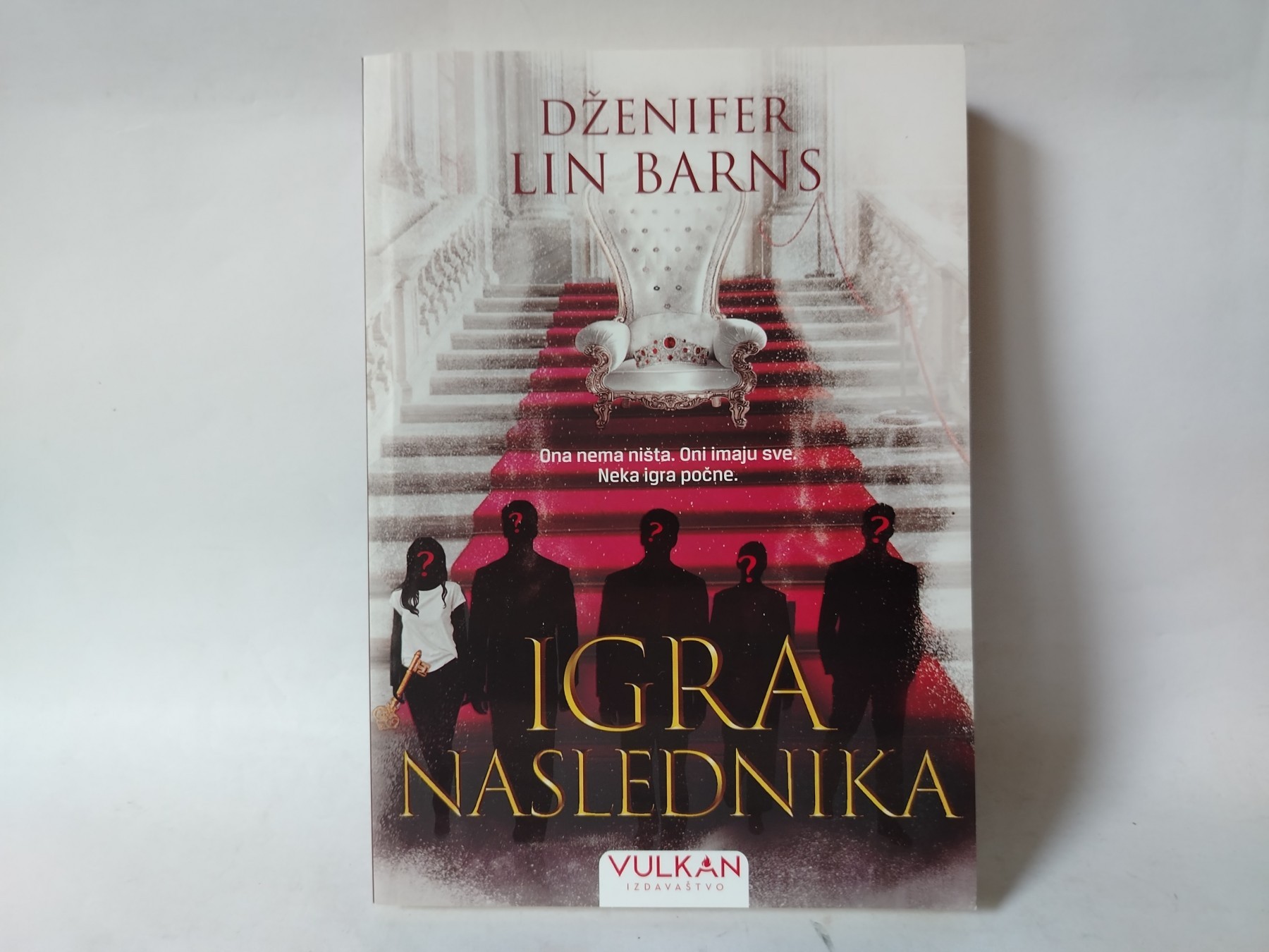 Igra naslednika — Dženifer Lin Barns