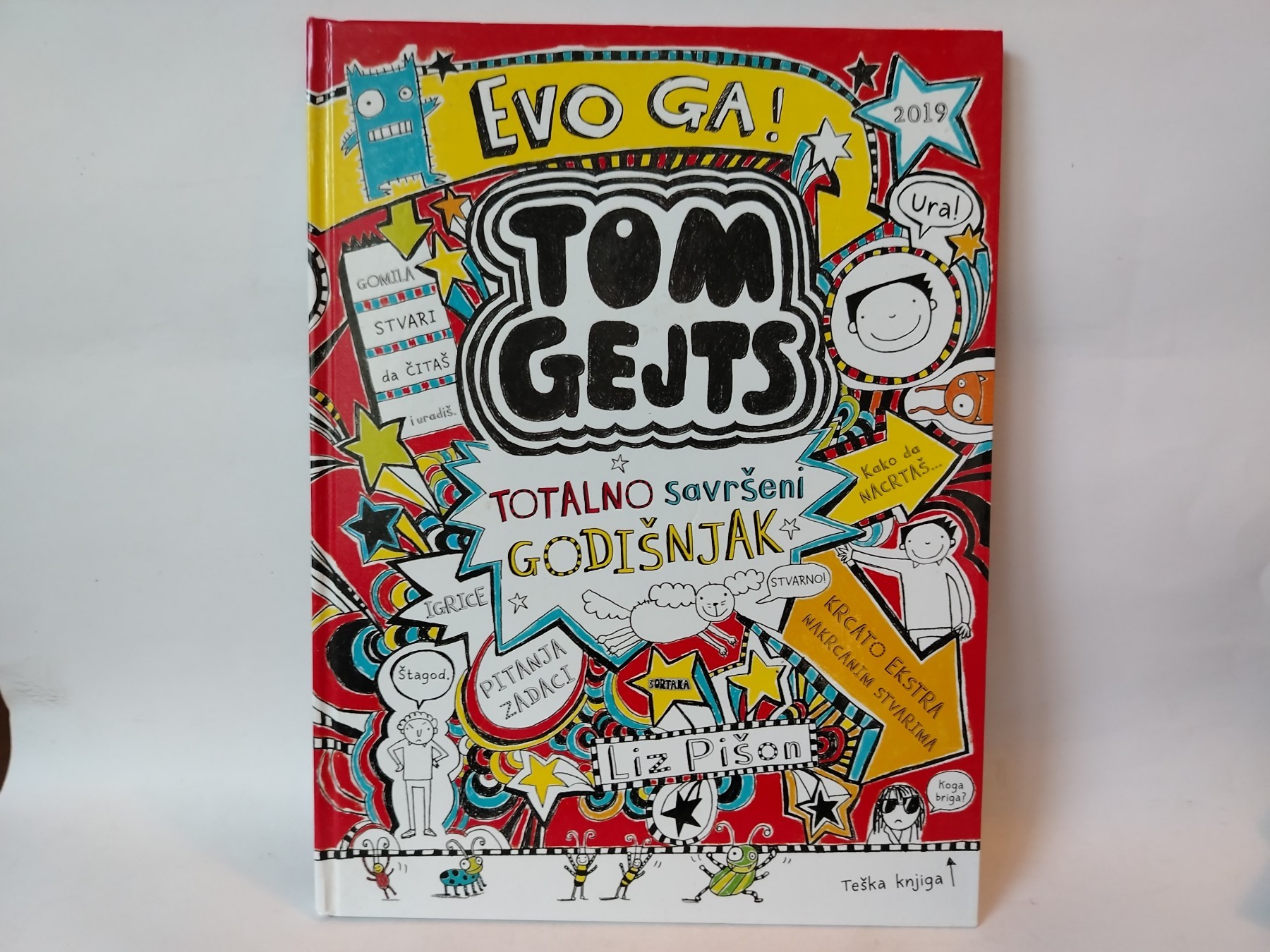Tom gejts-totalno savrseni godisnjak — Liz Pičon