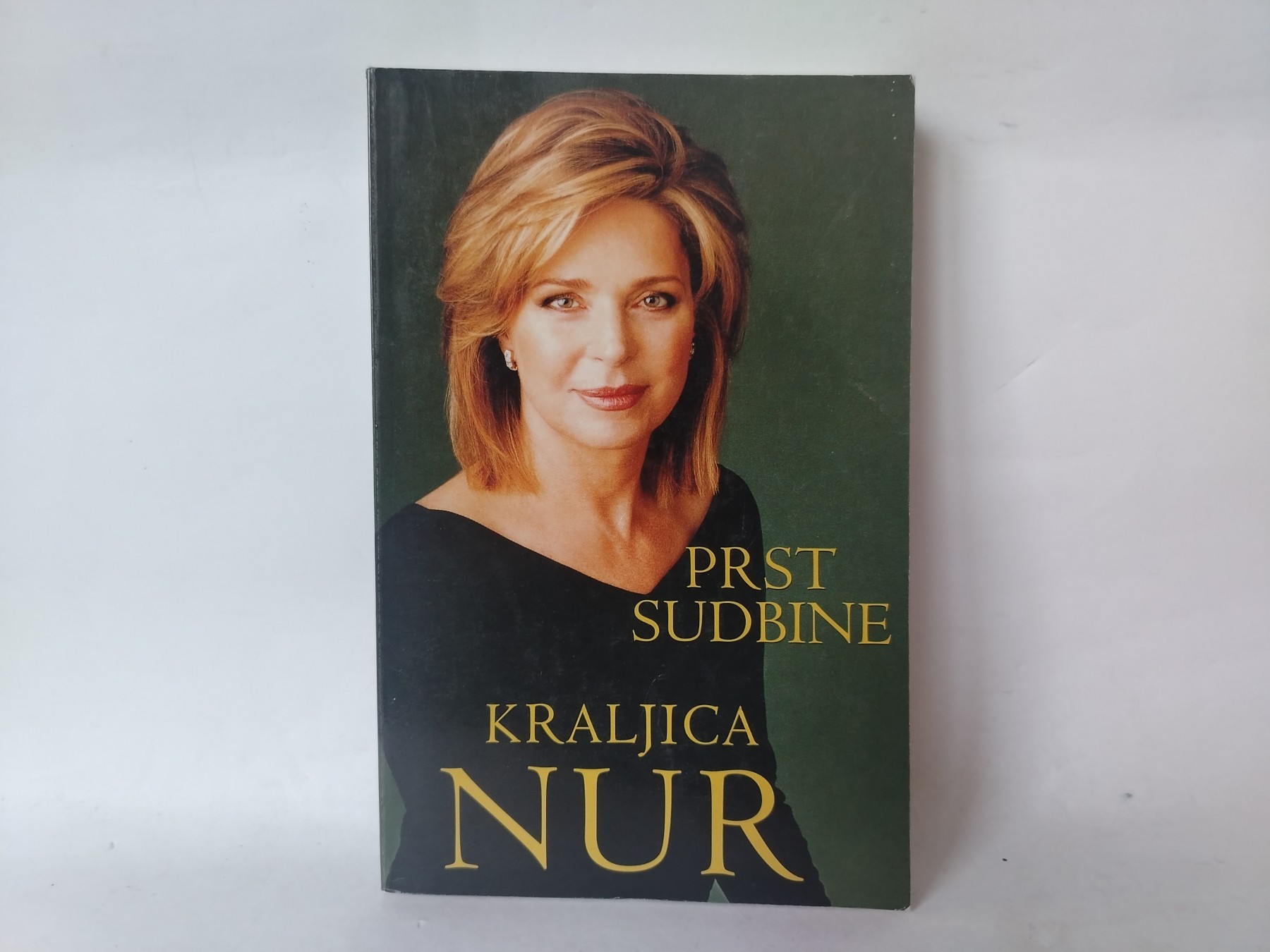 Prst sudbine — Kraljica Nur