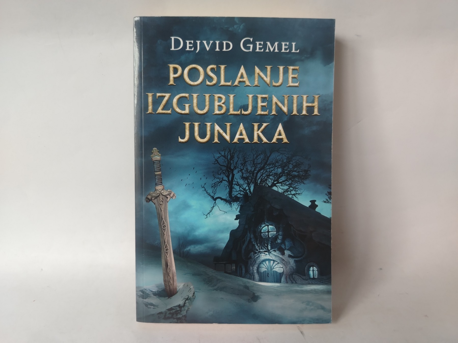 Poslanje izgubljenih junaka — Dejvid Gemel