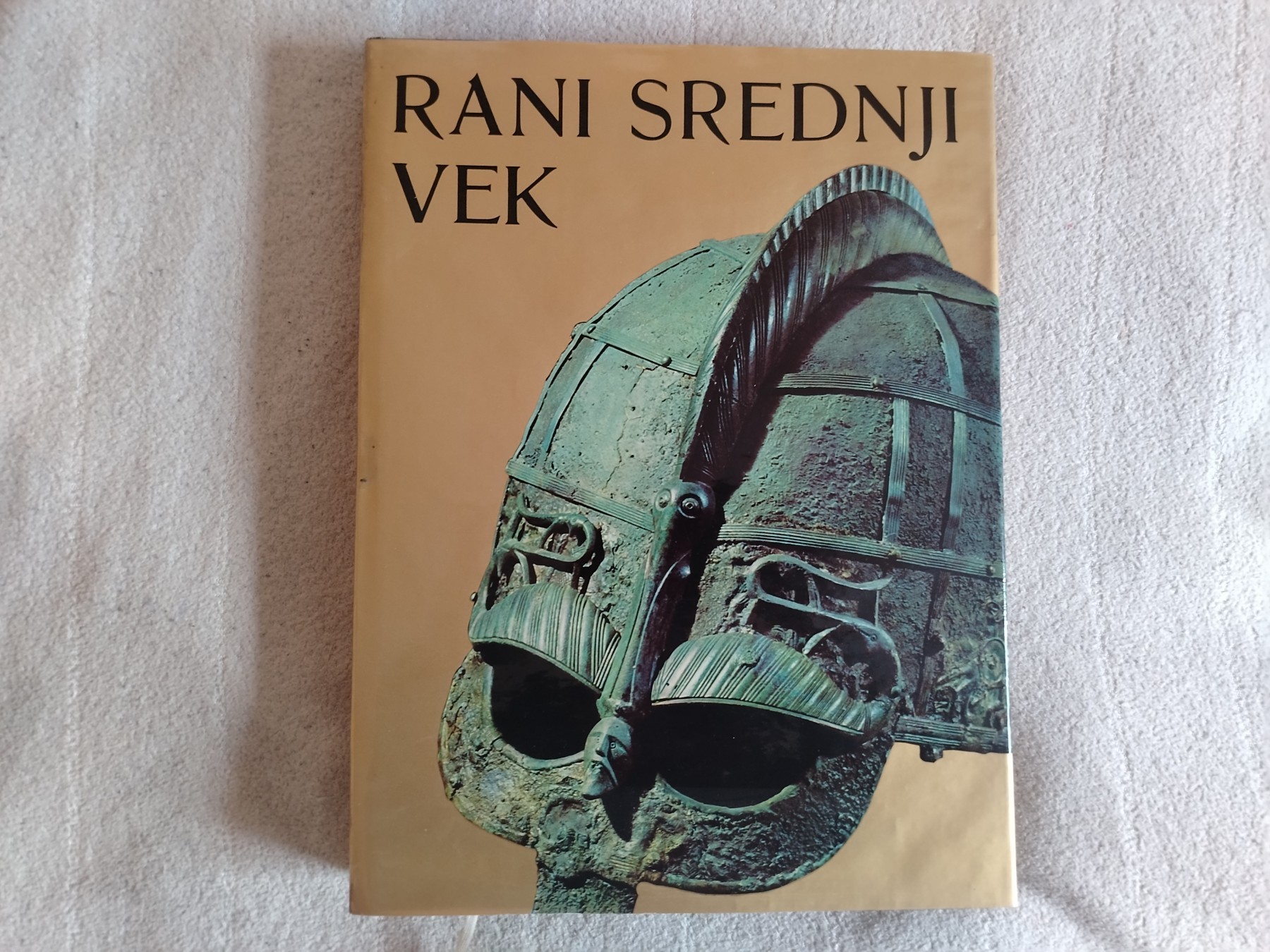 Rani srednji vek — Dejvid Talbot Rajs