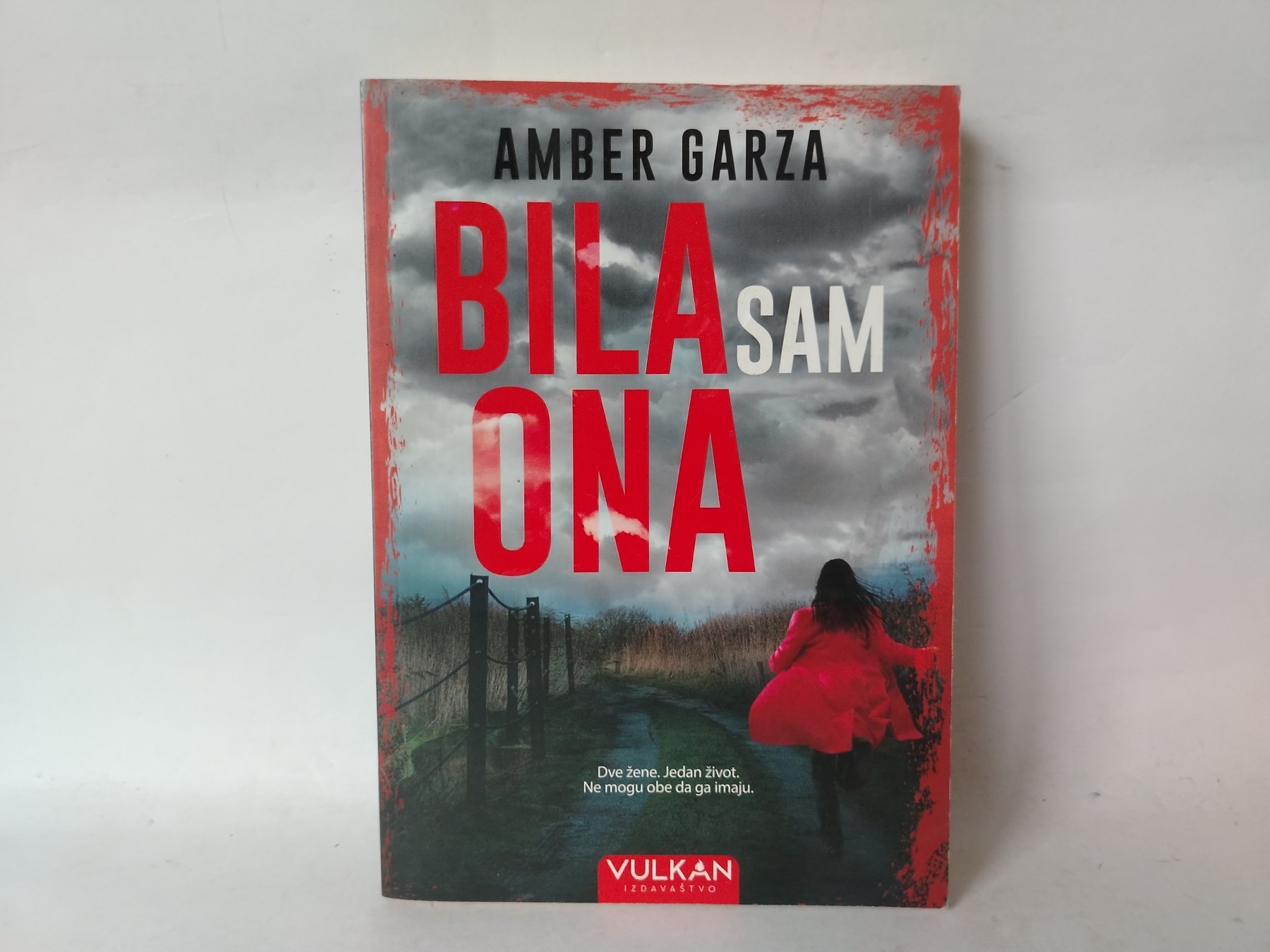 Bila sam ona — Amber Garza