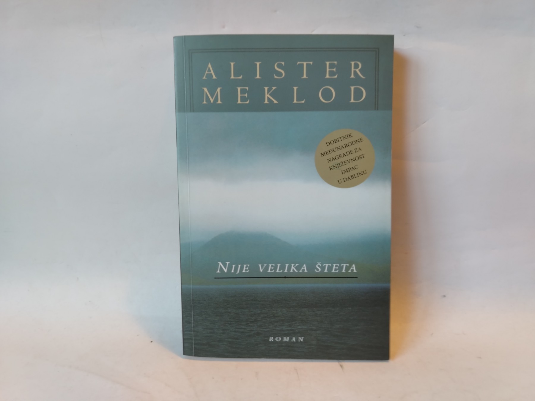 Nije velika šteta — Alister Meklaud