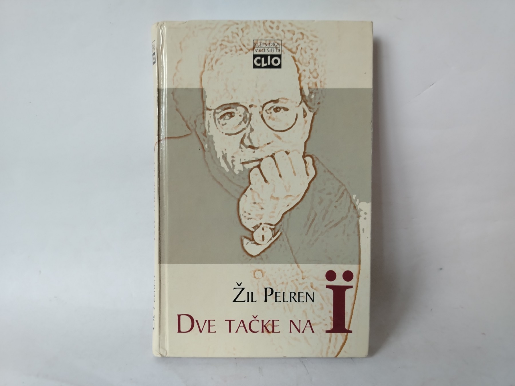 Clio Dve tačke na i — Žil Pelren