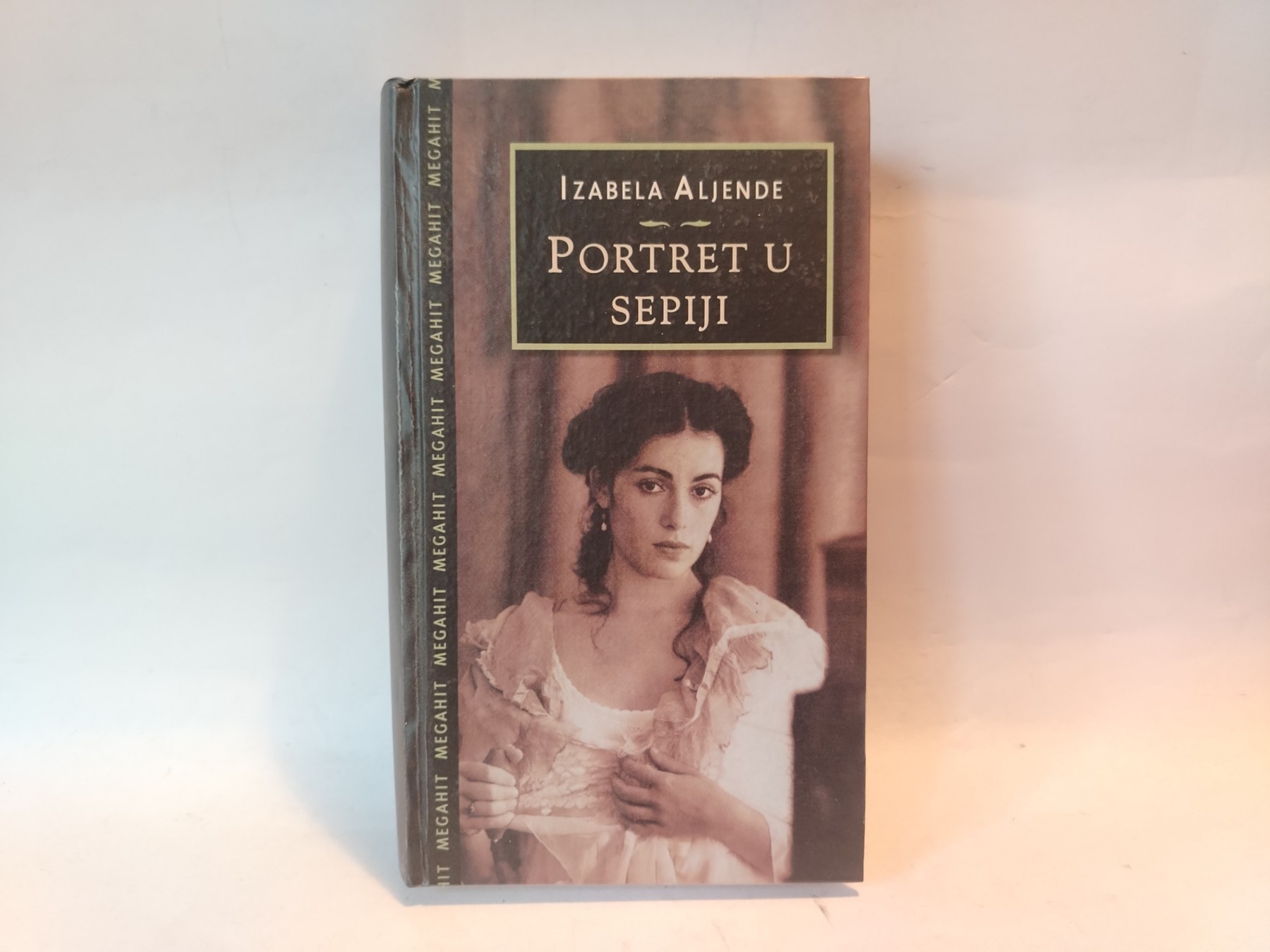 Portret u sepiji — Izabel Aljende
