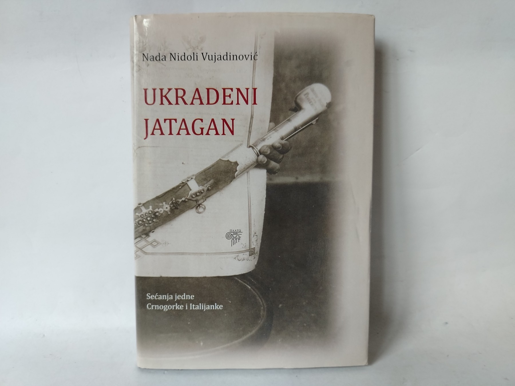 Ukradeni jatagan — Nada Nidoli Vujadinović