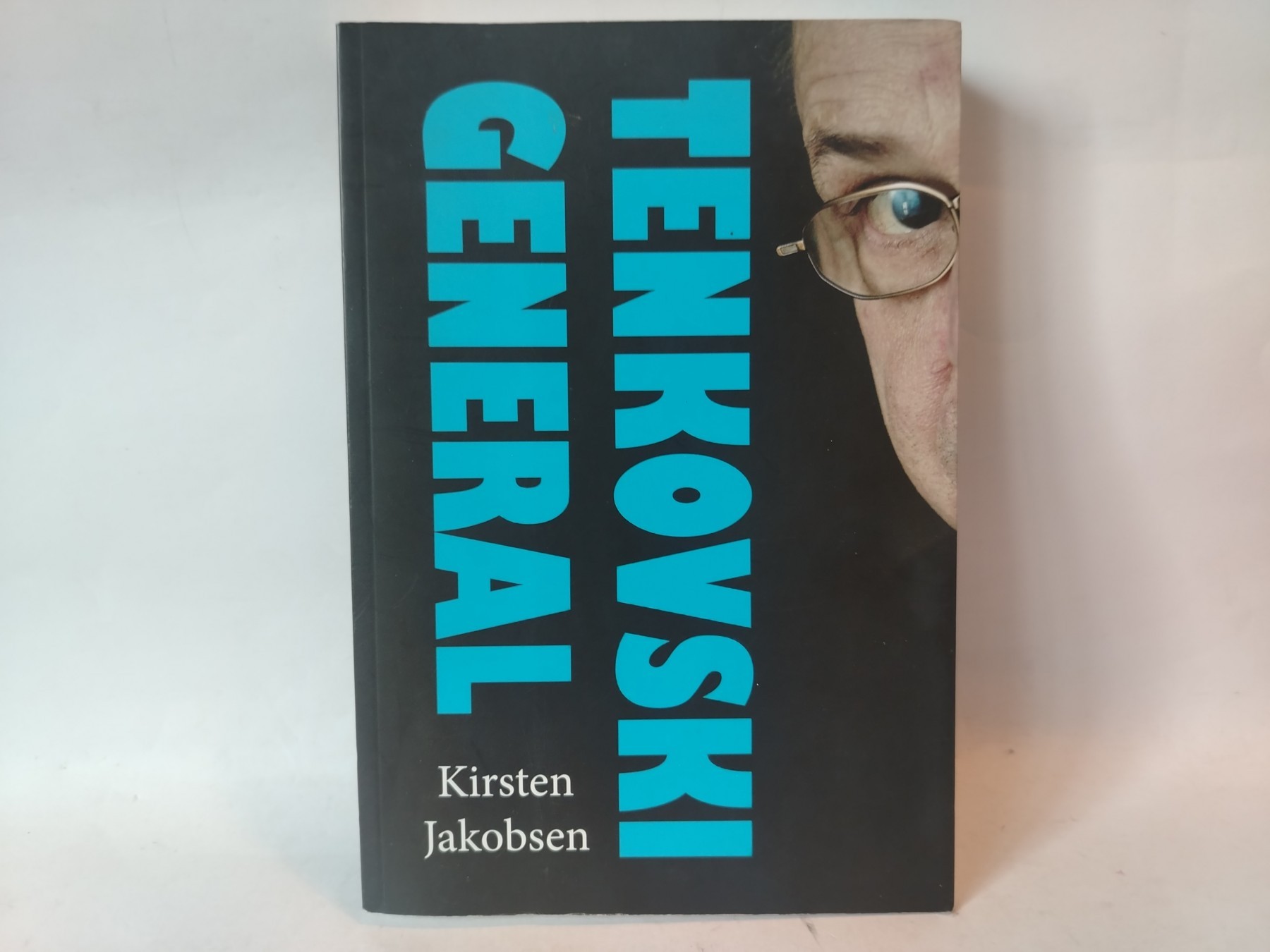 Tenkovski general — Kirsten Jakobsen