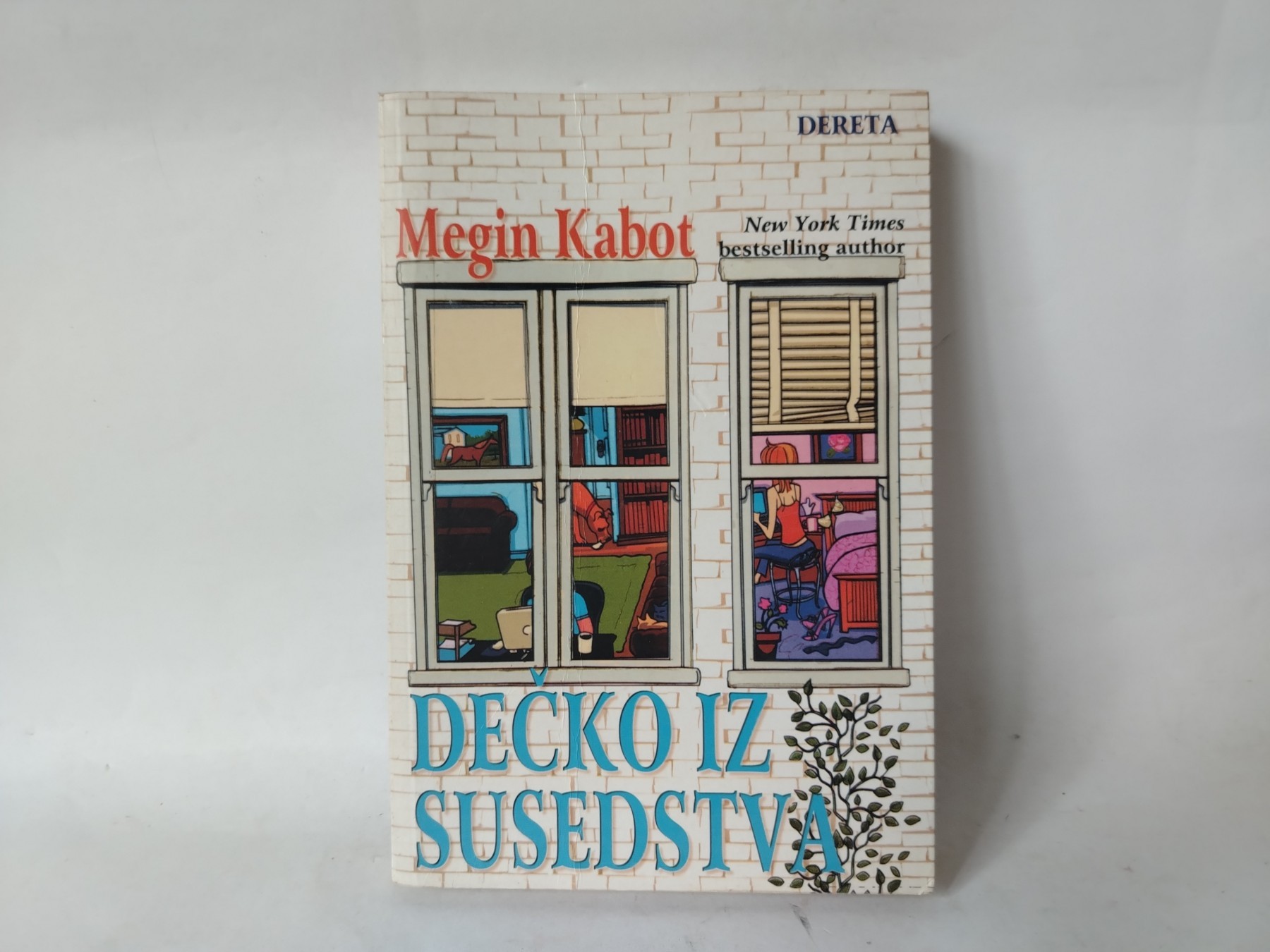 Dečko iz susedstva — Megin Kabot
