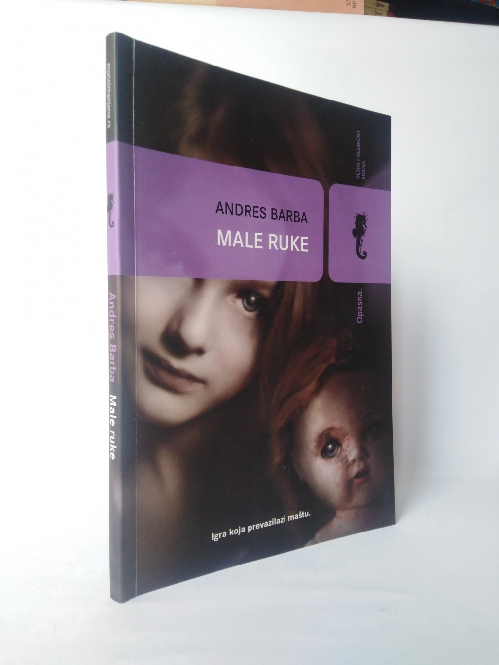 Male ruke — Andres Barba
