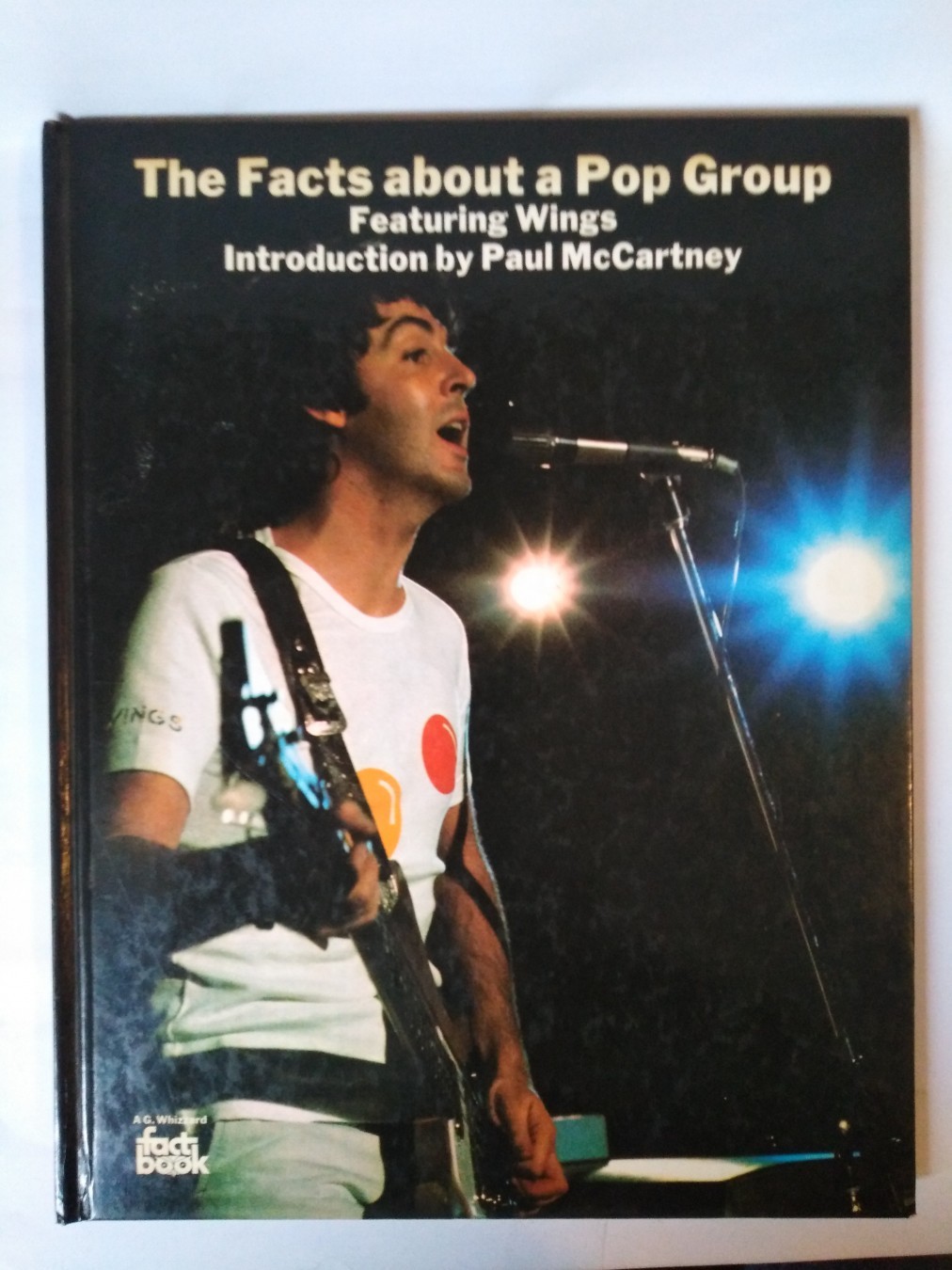 The Facts About a Pop Group — Grupa autora