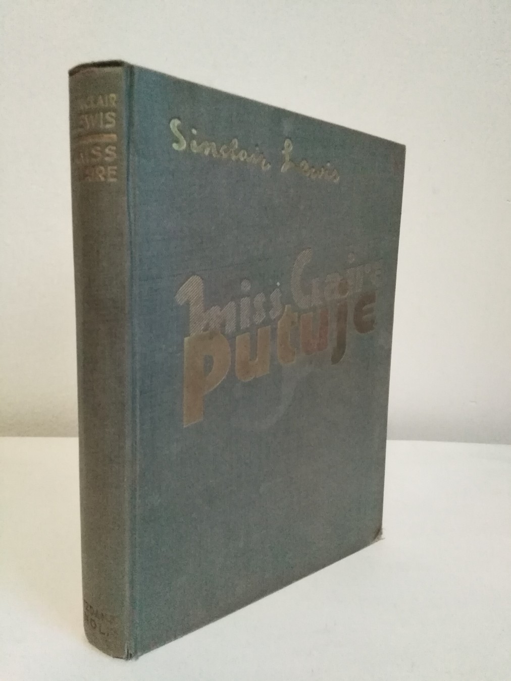 Miss Claire putuje — Sinkler Luis