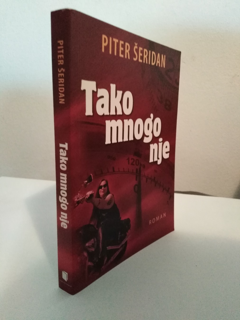 Tako mnogo nje — Piter Seridan