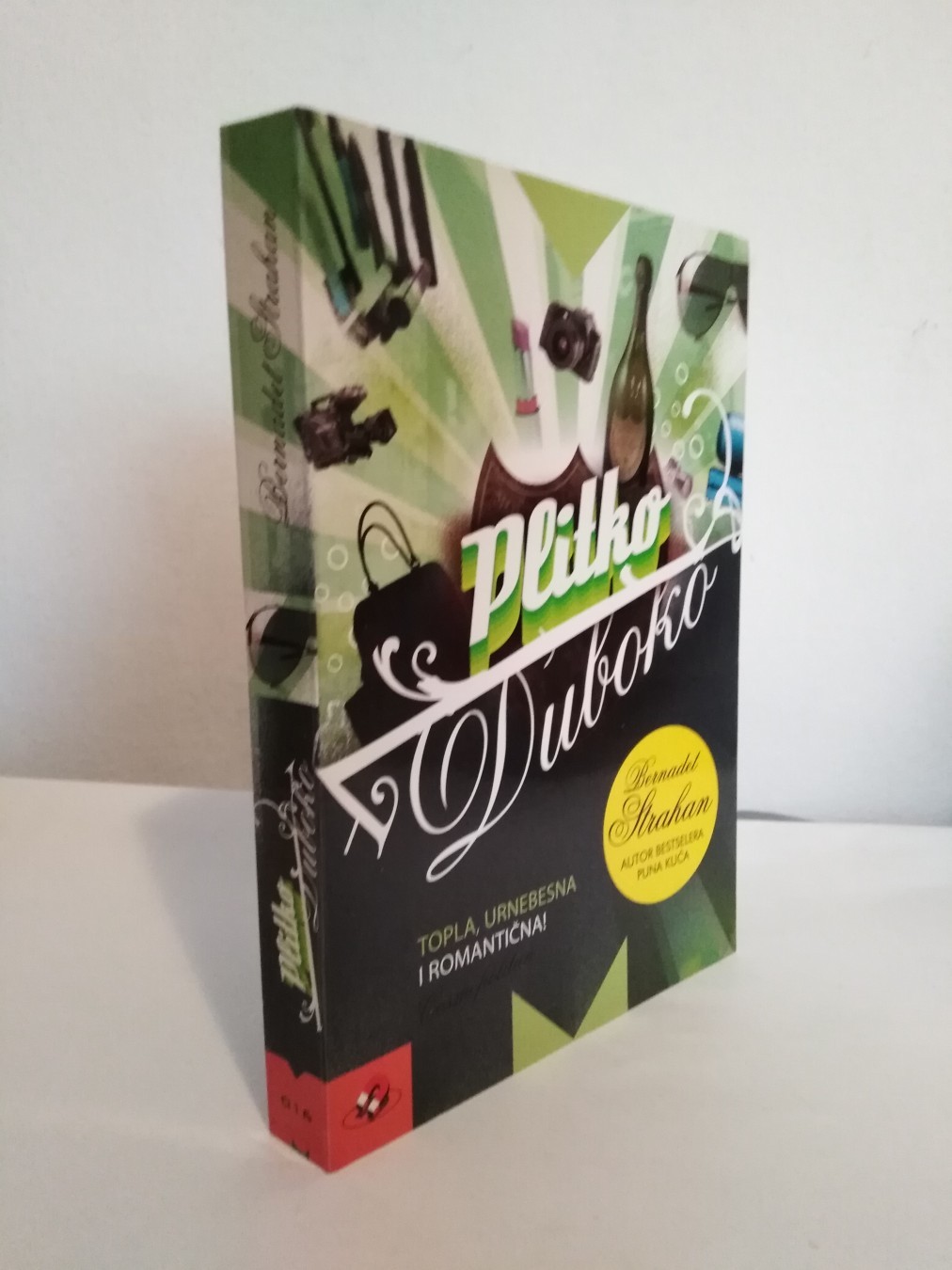 Plitko duboko — Bernadet Strahan