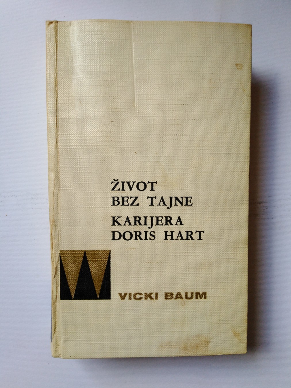 Život bez tajne / Karijera Doris Hart — Vicki Baum