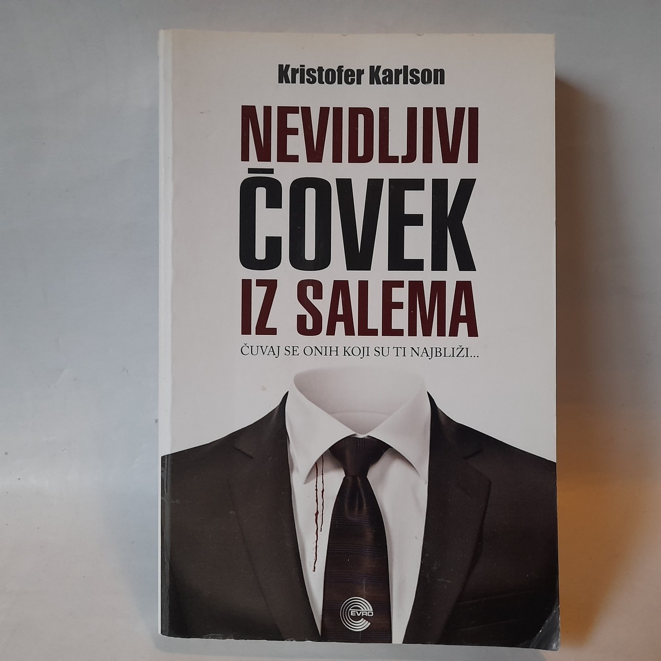 Nevidljivi čovek iz Salema — Kristofer Karlson